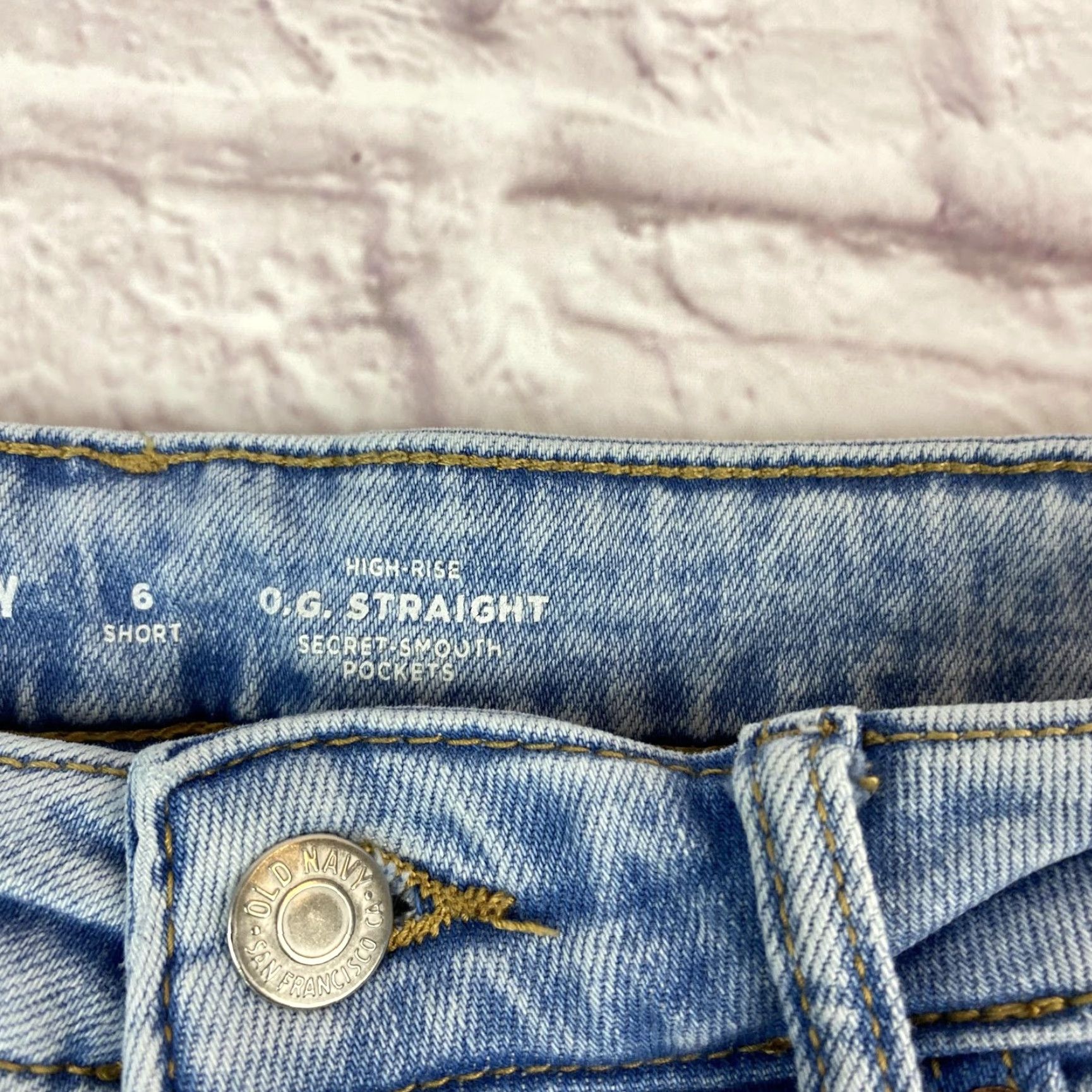 Old Navy Old Navy Jeans Womens 6 Short O.G. Straight High Rise Distressed Stretch Denim Jeans Womens Distressed Blue 90s? Size 28" / US 6 / IT 42 - 2 Thumbnail