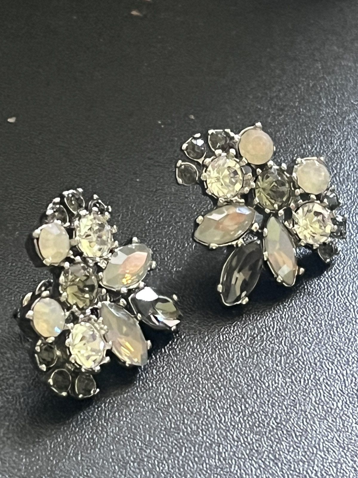 Other Crystal Cluster Statement Stud Earrings Silver Tone Size ONE SIZE - 1 Thumbnail