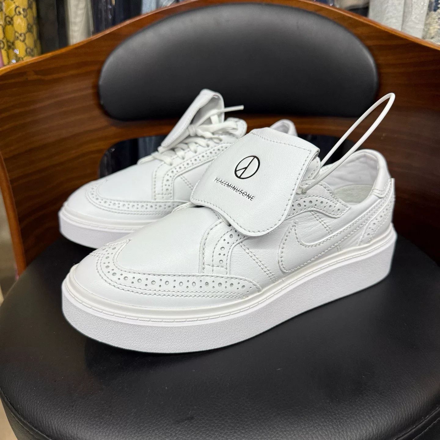 Nike Nike White Lowtop Sneakers 39 Men Size US 6.5 / EU 39-40 - 1 Thumbnail