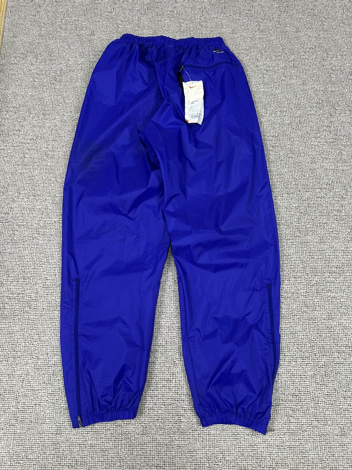 Nike ACG Vintage 90s Nike ACG All Conditions Nylon Trackpant D739 Size US 30 / EU 46 - 2 Thumbnail