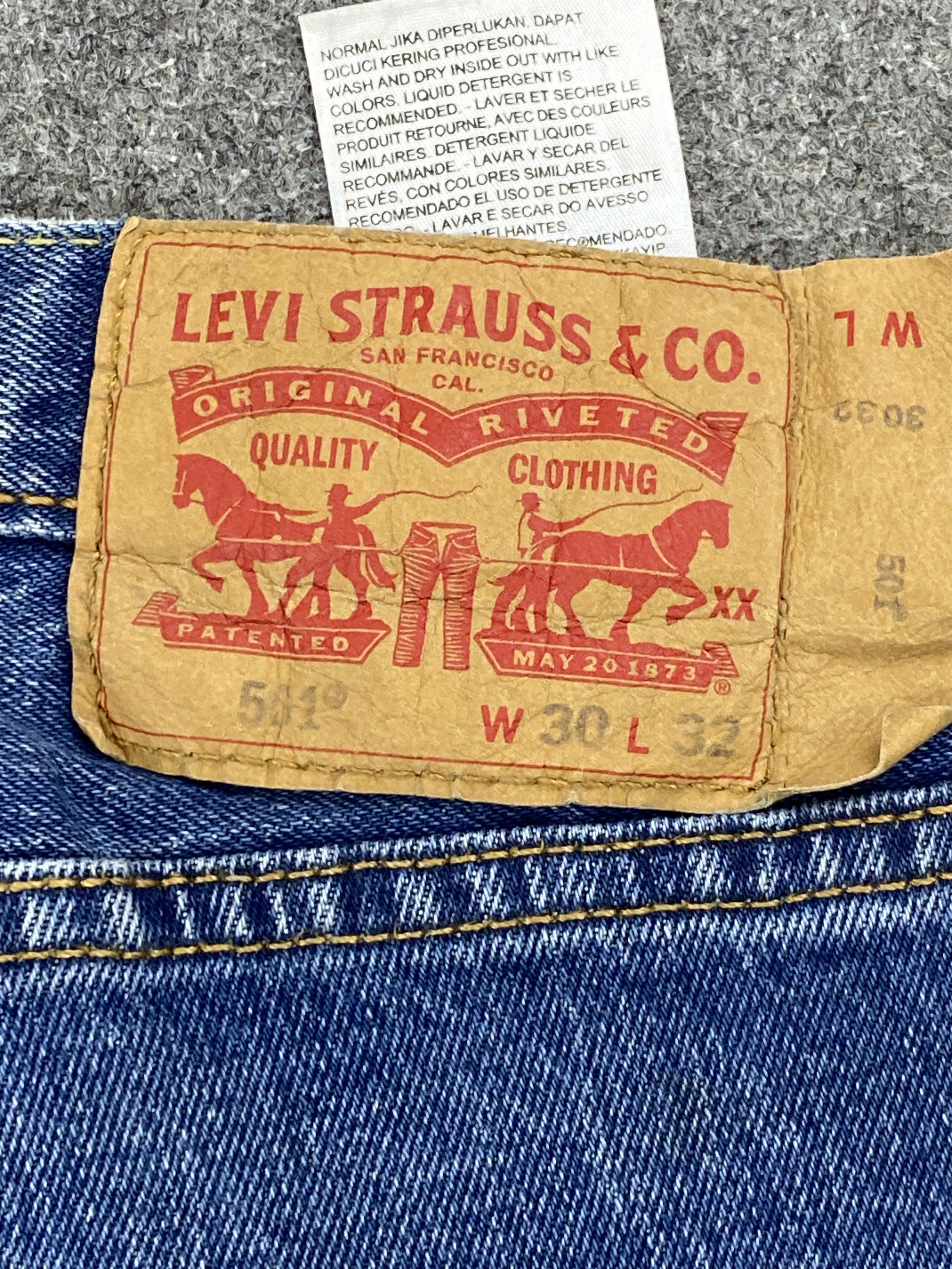 Levi's Vintage Levis 501 Blue Jeans DP2322 Size US 29 - 5 Thumbnail