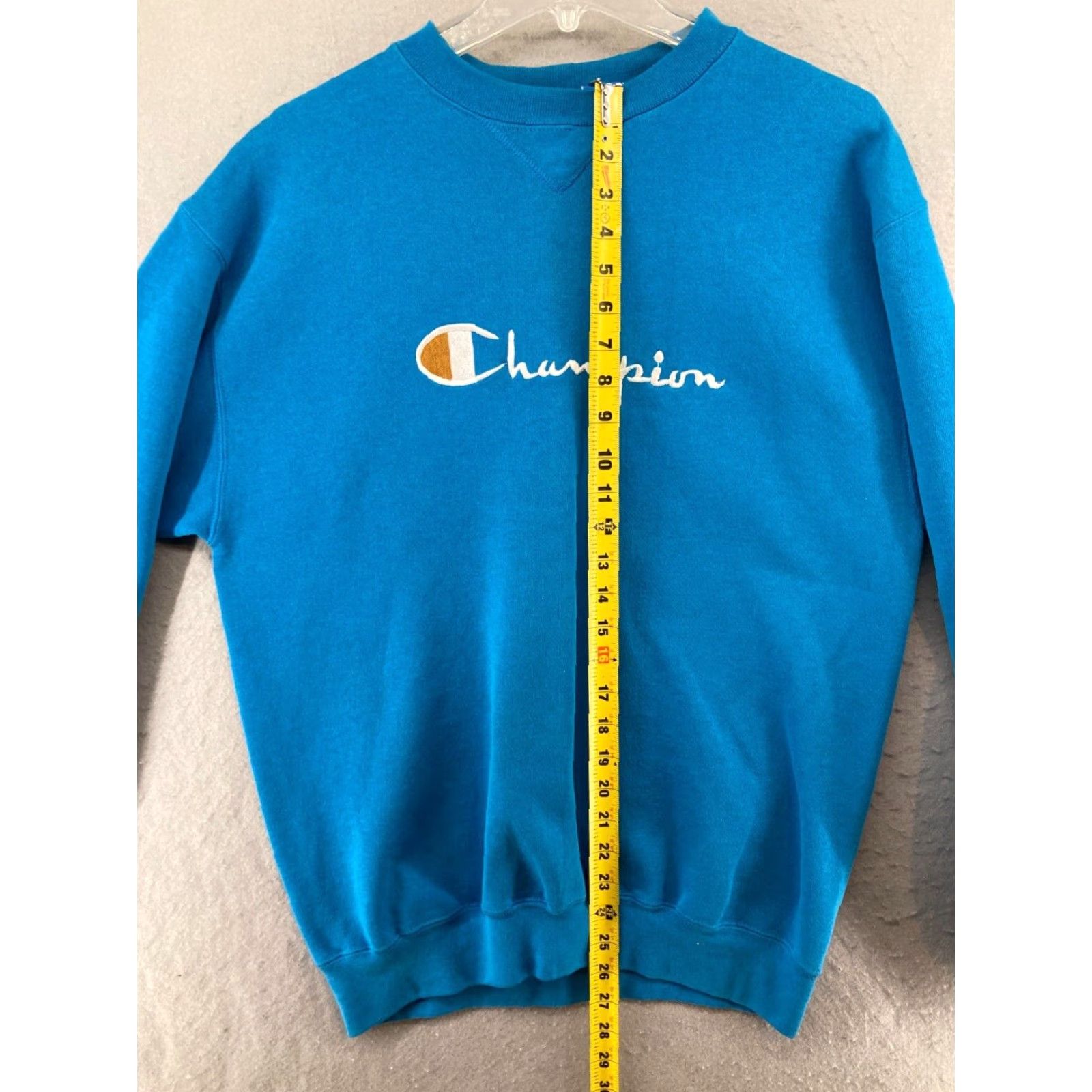 Champion VINTAGE Champion Mens Sweatshirt Large Blue USA MADE Classic Dads Spellout Logo Size US L / EU 52-54 / 3 - 3 Thumbnail