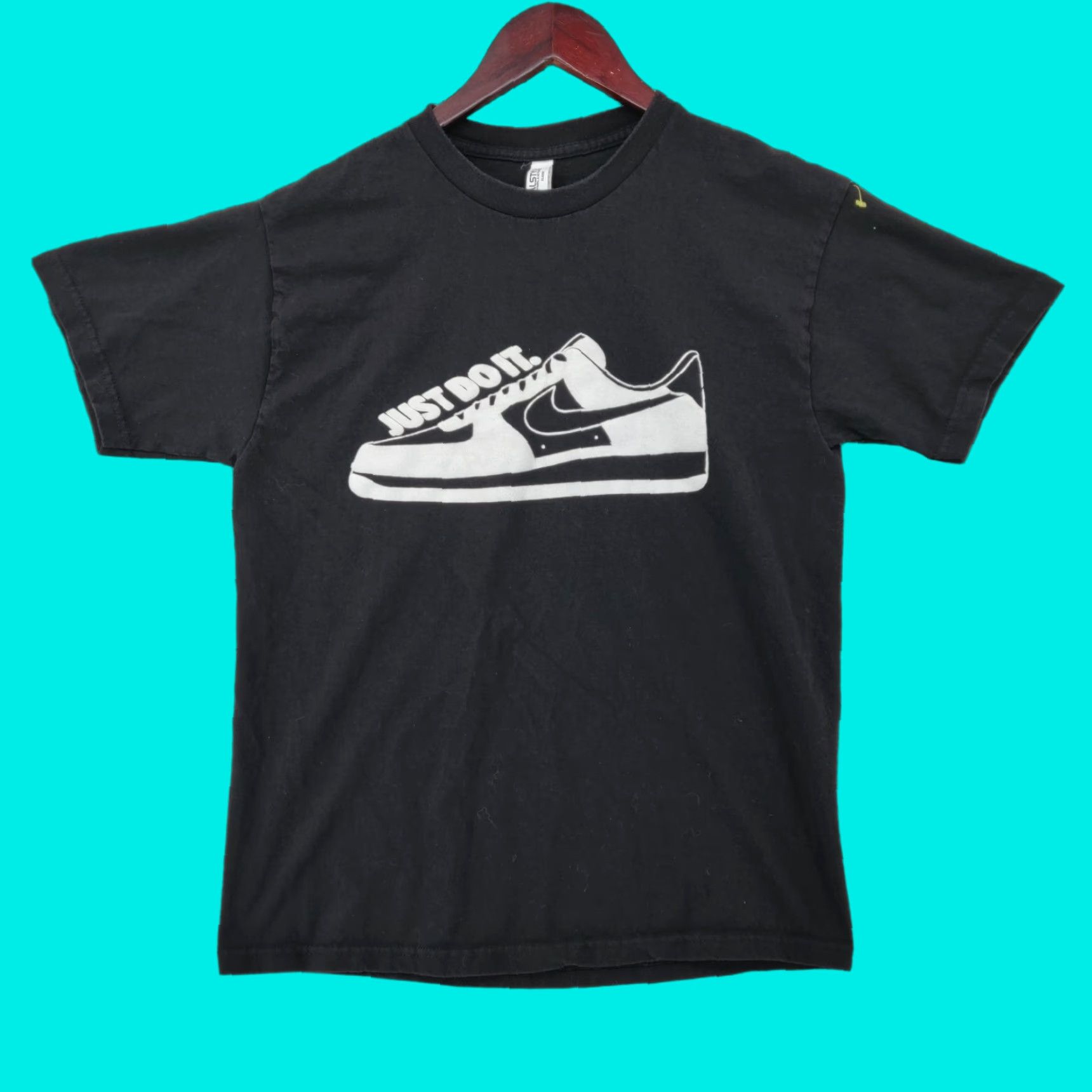 Nike Nike T Shirt Mens Medium Black Short Sleeve Heavyweight Knit 3D Graphic Logo Alstyle Apparel & Activewear Size US M / EU 48-50 / 2 - 1 Thumbnail