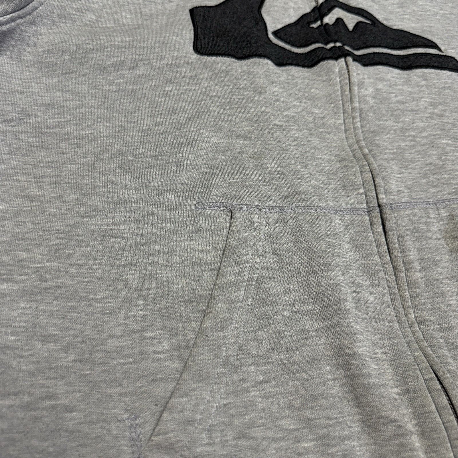 Quiksilver Vintage Y2K Quiksilver Hoodie Sweatshirt Mens L Embroidered Size US L / EU 52-54 / 3 - 7 Thumbnail