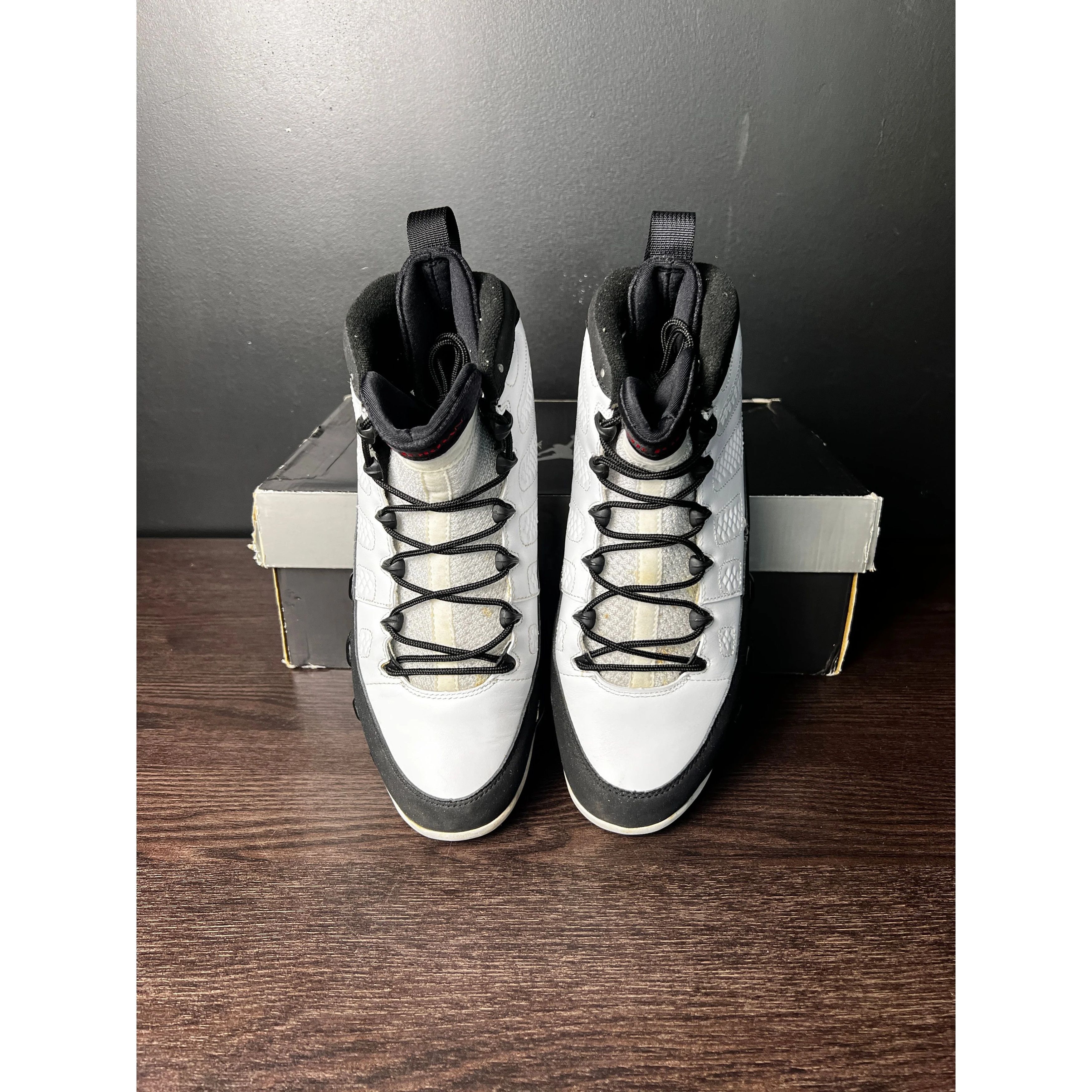 Jordan Brand Air Jordan 9 Retro "White Black Red" (2010) **PRE-OWNED** Size US 9 / EU 42 - 3 Thumbnail