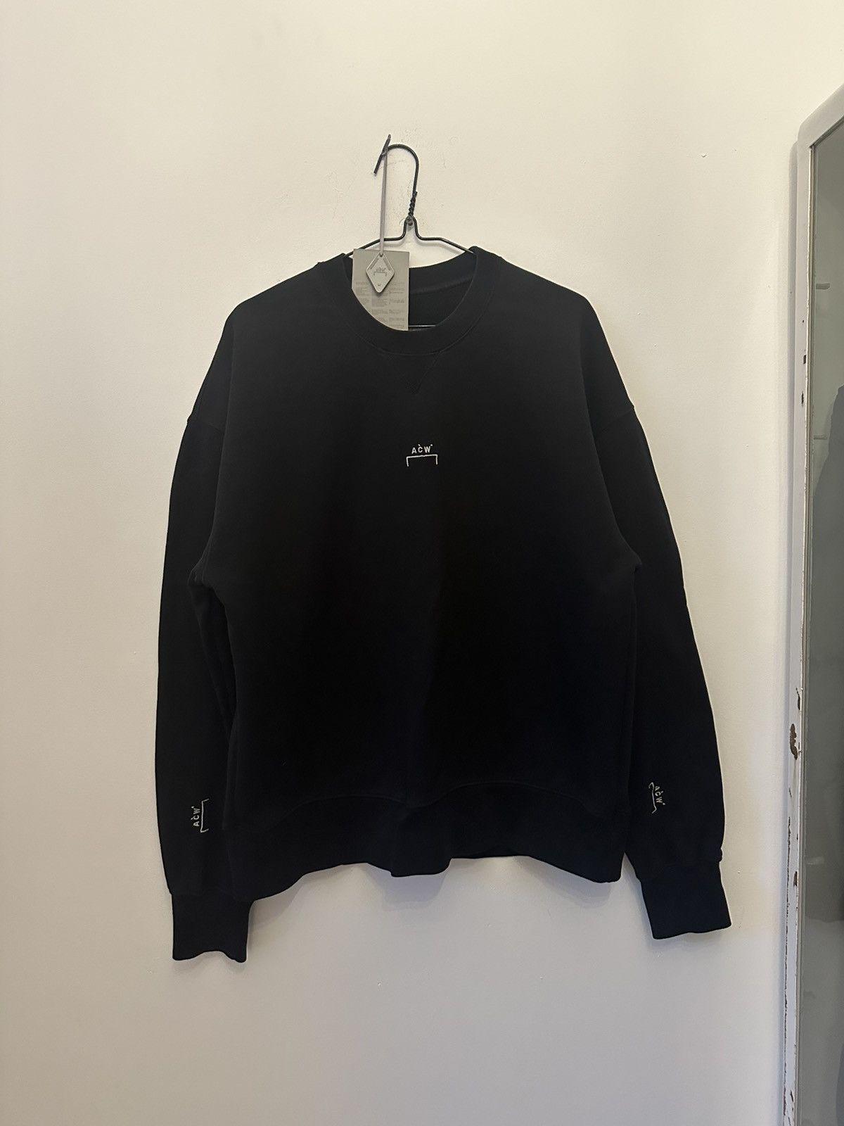 A-COLD-WALL* A-COLD-WALL* Essential Crewneck ACWMW080 BLACK Size US S / EU 44-46 / 1 - 12 Thumbnail