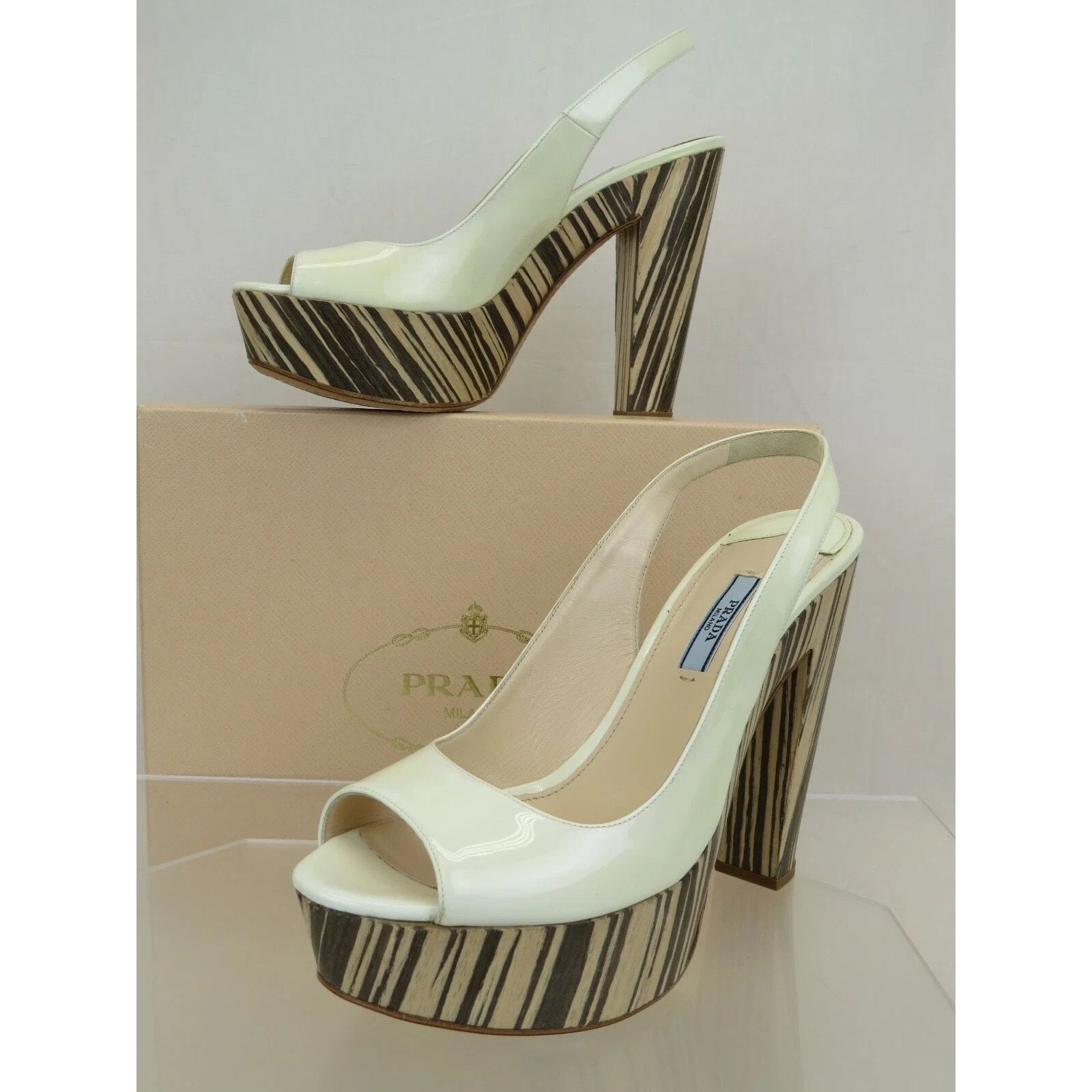 Prada PRADA 1Z647D WHITE PATENT LEATHER SANDALS PUMPS 40.5 ITALY Size US 10.5 / IT 40.5 - 1 Thumbnail