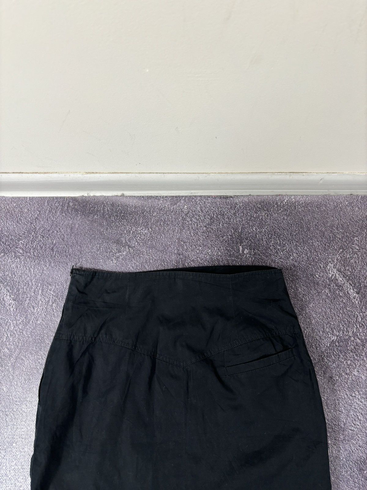 Max Mara Vintage Max Mara Women’s Black Luxury Straight Midi Skirt Size 30" / US 8 / IT 44 - 20 Thumbnail