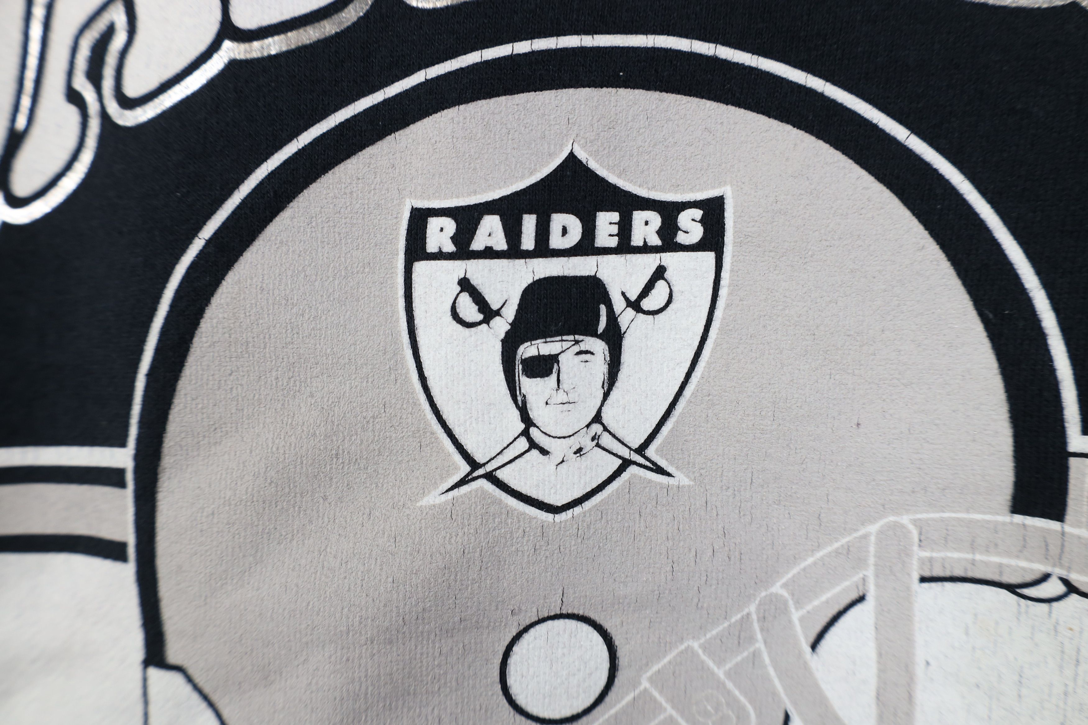 Mitchell & Ness Retro Mitchell & Ness Oakland Raiders Football Sweatshirt Size US L / EU 52-54 / 3 - 5 Thumbnail