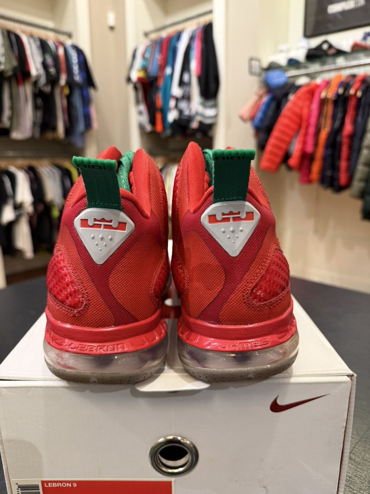 Nike Nike Lebron 9 ‘Christmas’ Size US 8 / EU 41 - 3 Thumbnail