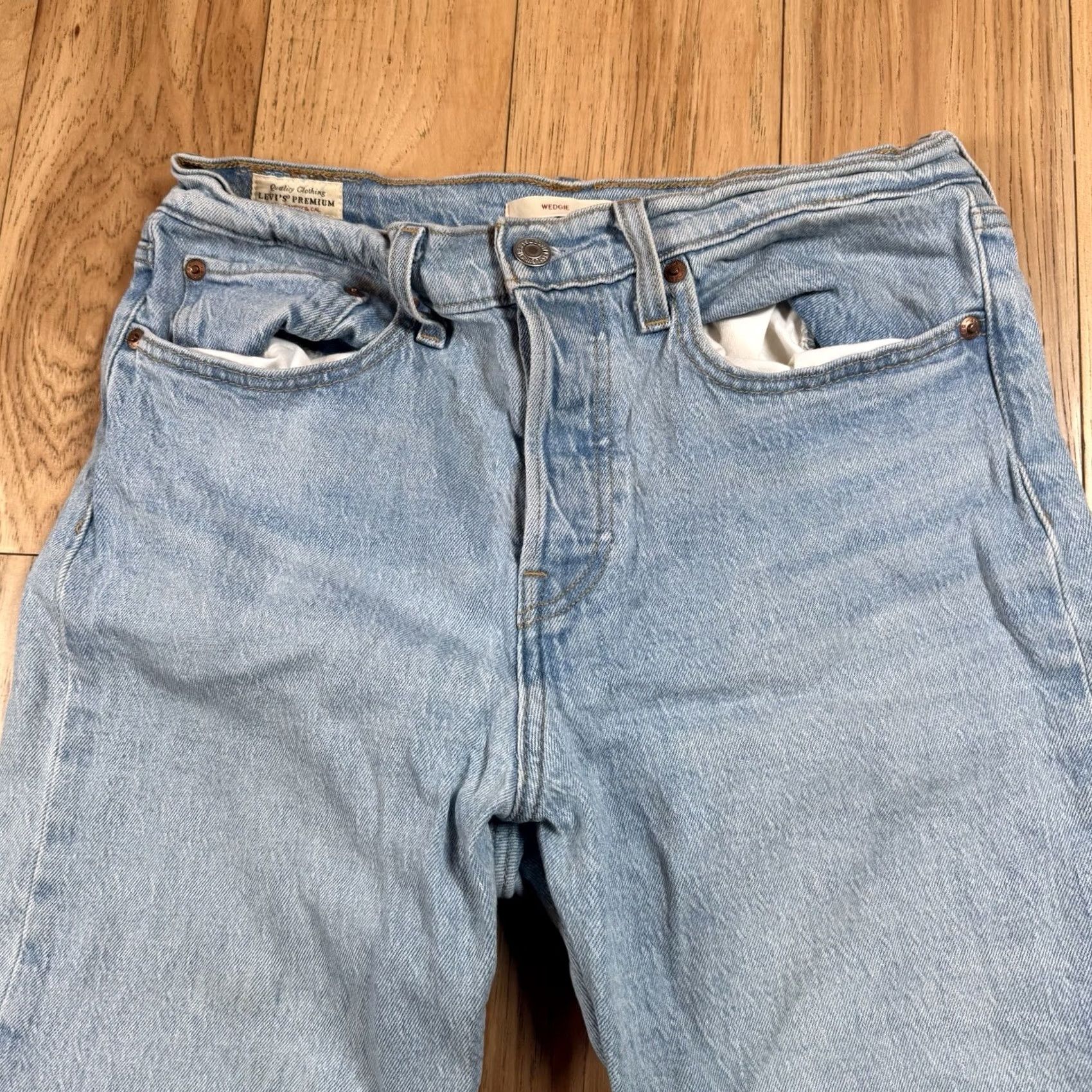 Levi's Levi’s Signature Series Jeans Mens 30x28 Light Wash Straight Jeans 30 Mens Blue Inseam 28 Size US 30 / EU 46 - 4 Thumbnail