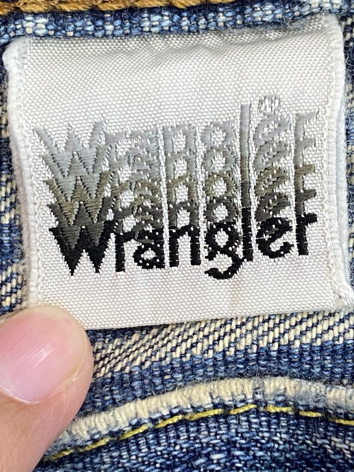 Wrangler Wrangler Brand Whiskers Blue Wash Style Bootcut Jeans Size US 32 / EU 48 - 14 Thumbnail