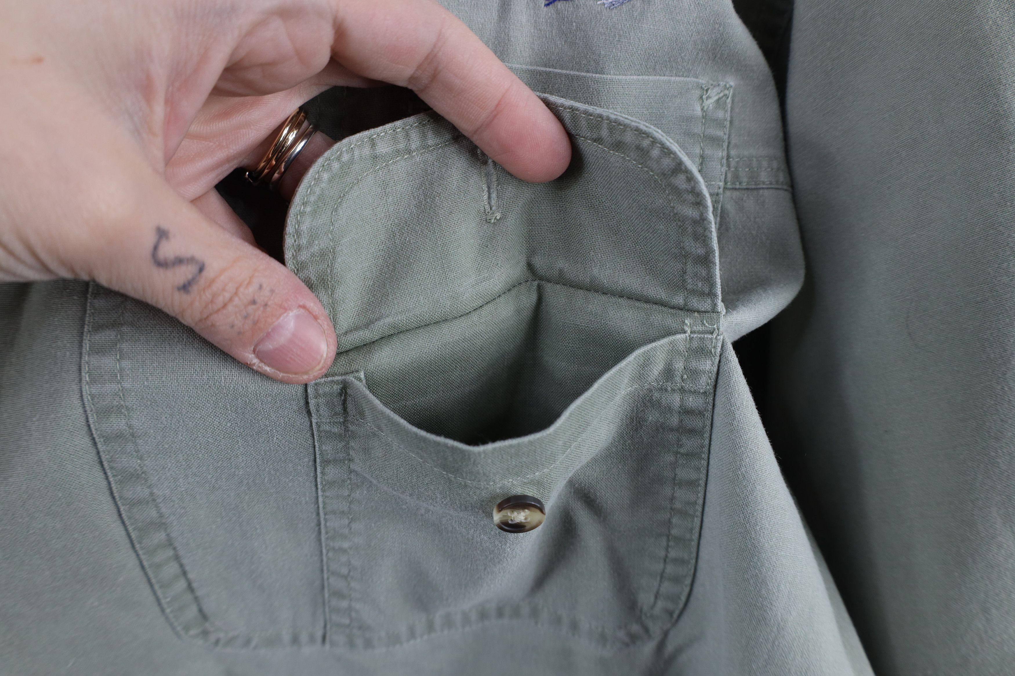 Vintage Vintage 90s Streetwear Stonewash Flyfishing Button Shirt Size US L / EU 52-54 / 3 - 6 Thumbnail