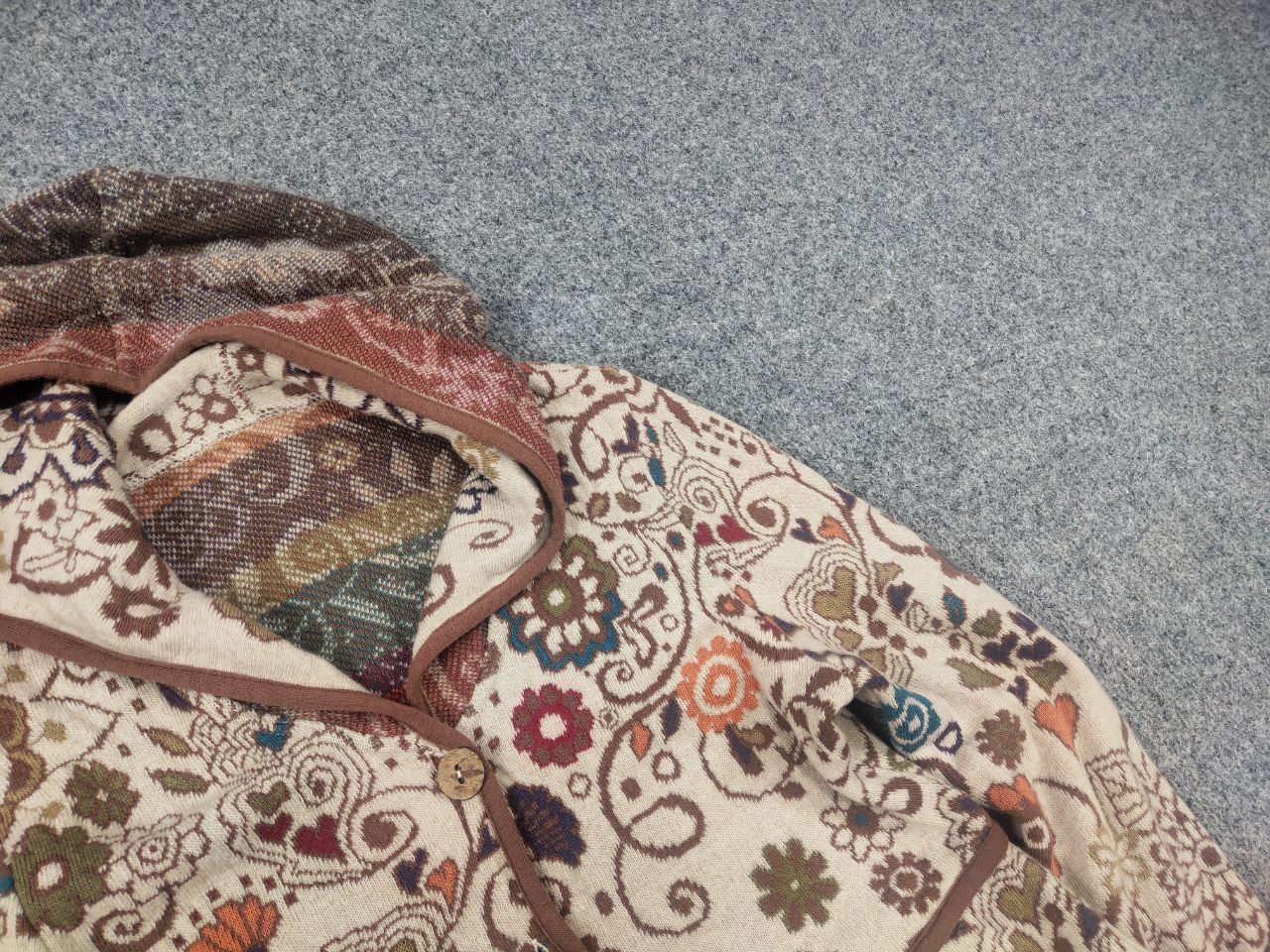 Vintage Ivko Embroidere Wool Cardigan Floral Boho Button Knit Hoodie Size L / US 10 / IT 46 - 4 Thumbnail