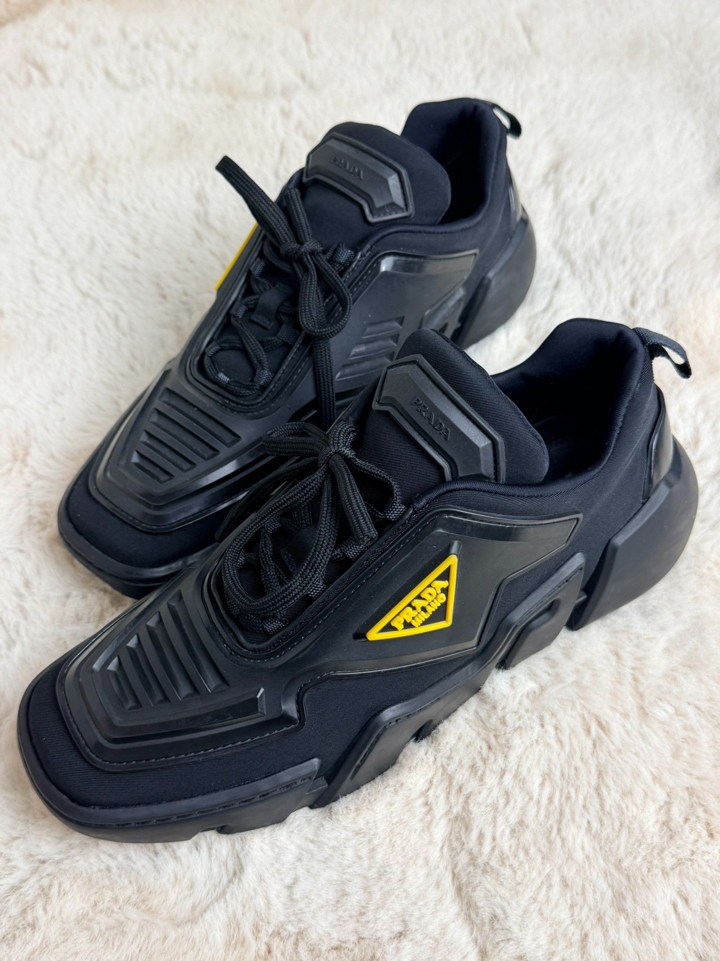 Prada Prada Lowtop Sneakers 6 Men Size US 6 / EU 39 - 1 Thumbnail