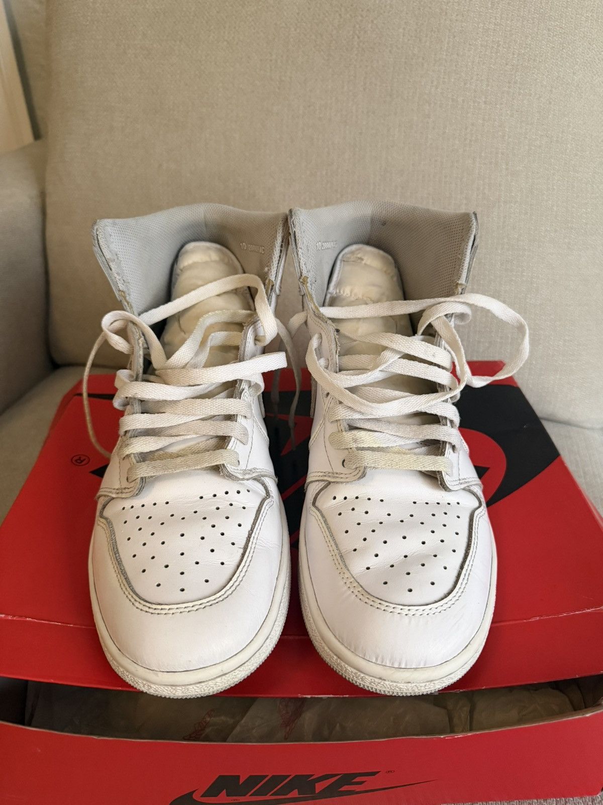 Jordan Brand Jordan 1 Retro High 85 OG Neutral Grey Size US 10 / EU 43 - 4 Thumbnail