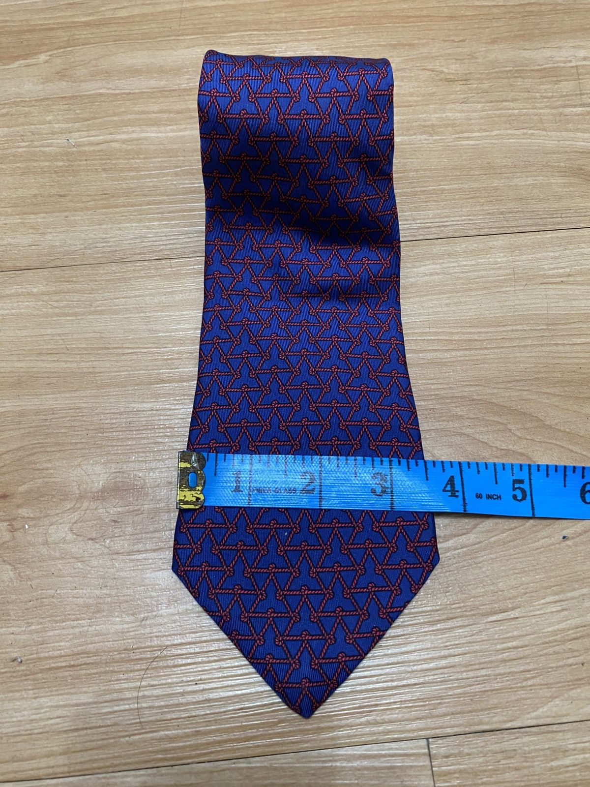 Hermes 🔥Stunning🔥 vintage hermes tie 100% silk nice design Size ONE SIZE - 6 Thumbnail