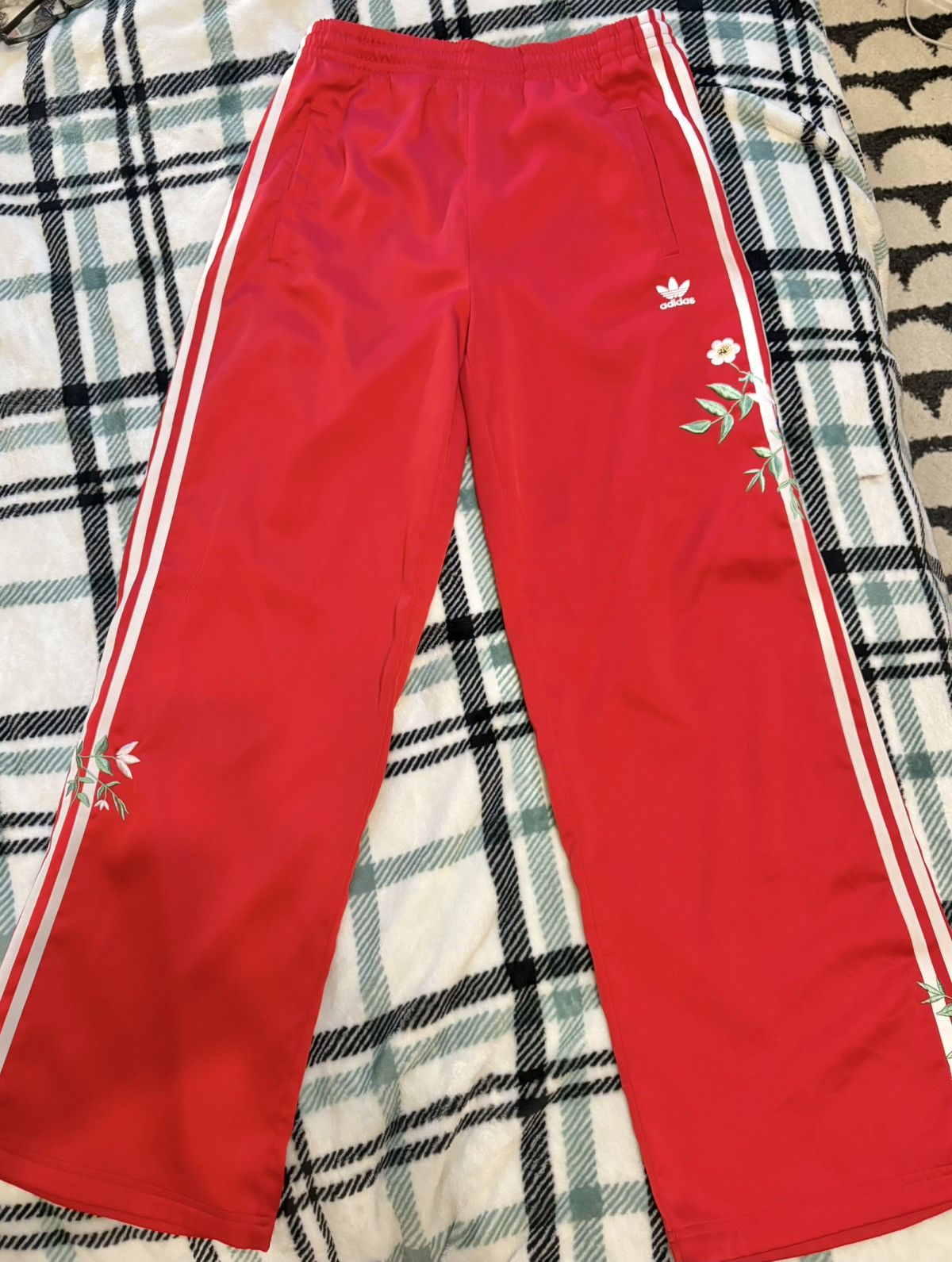 Adidas Adidas floral pants Size US 30 / EU 46 - 1 Thumbnail
