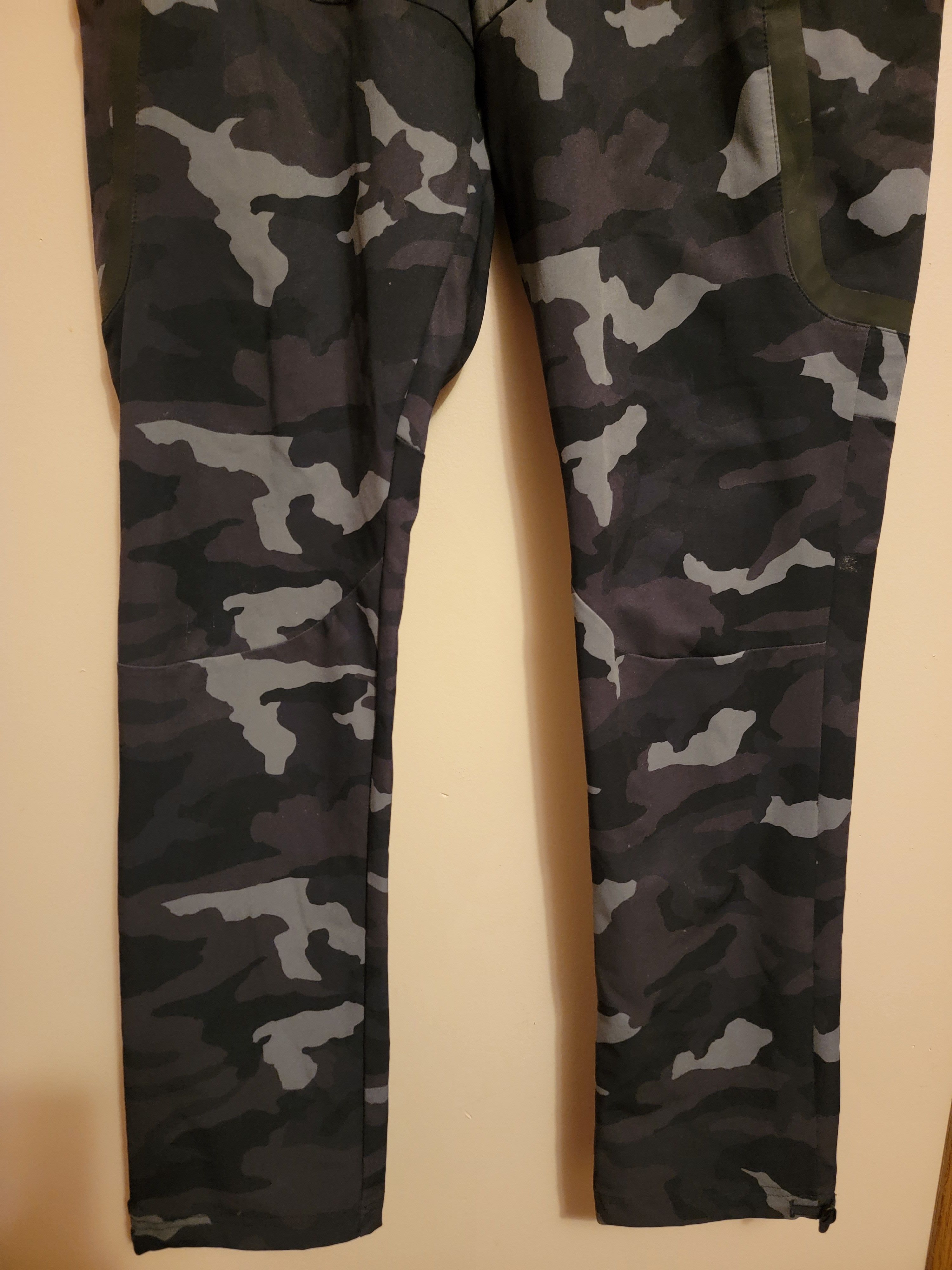 Under Armour UA Elite Men's Black and Grey Camo Cargo Pants Size US 32 / EU 48 - 8 Thumbnail