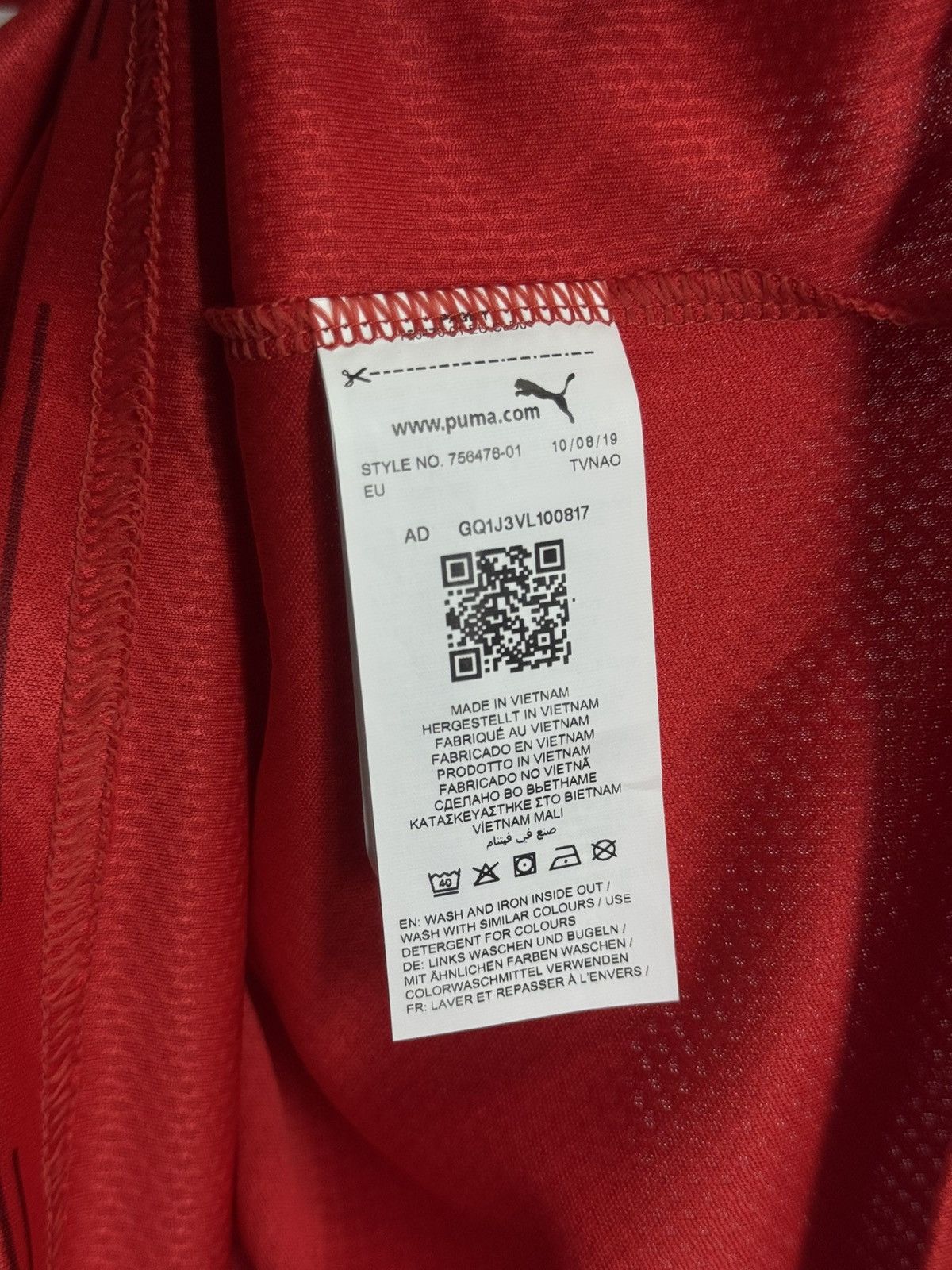 Puma #19 Itten Switzerland 2020/21 Home Puma Football Shirt Size US L / EU 52-54 / 3 - 19 Thumbnail