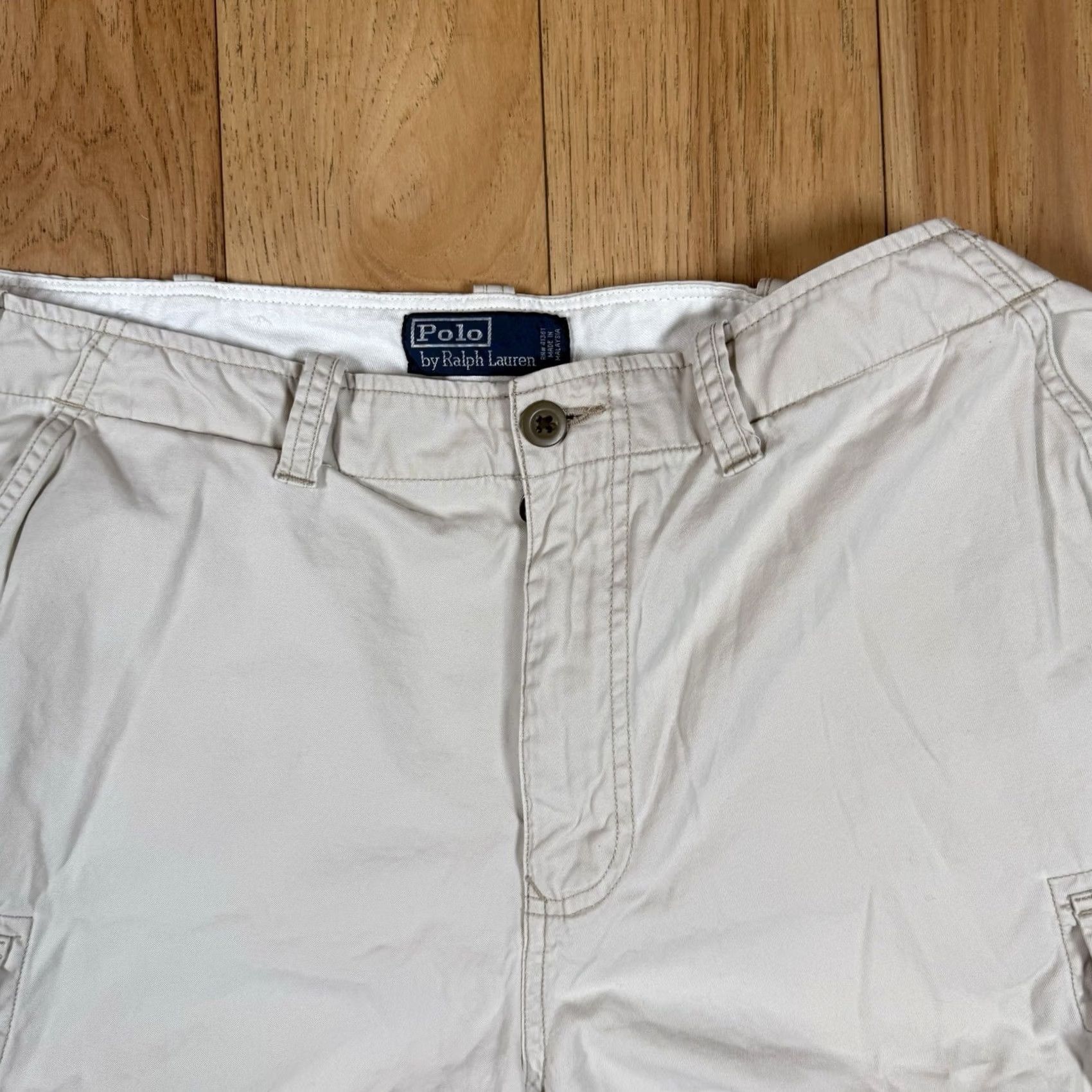 Polo Ralph Lauren VINTAGE Polo Ralph Lauren Cargo Shorts Military Chino Baggy Beige Khaki Mens 32 Baggy Cargo Shorts Mil... Size US XS / EU 42 / 0 - 4 Thumbnail