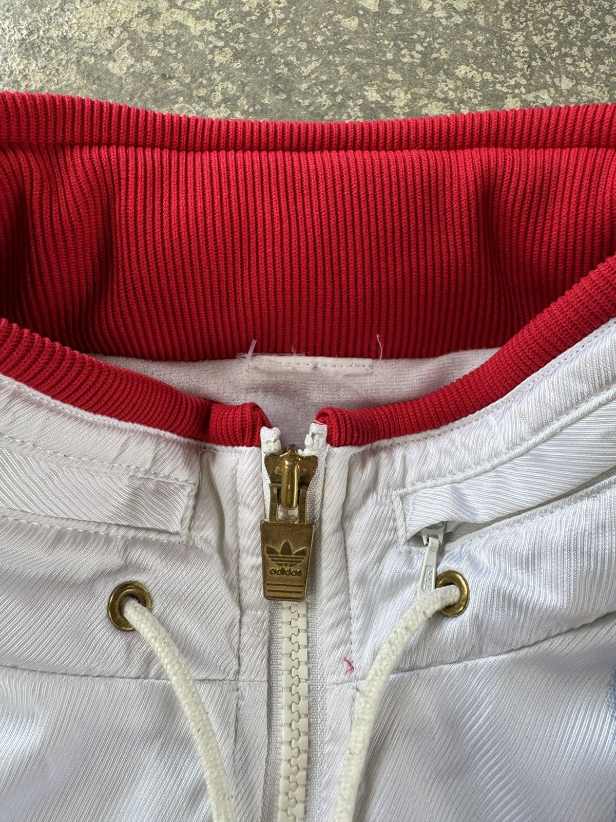 Adidas × Japanese Brand × Vintage Vintage 90’s Adidas Yokohama Marinos Windbreaker Jacket Size US M / EU 48-50 / 2 - 4 Thumbnail