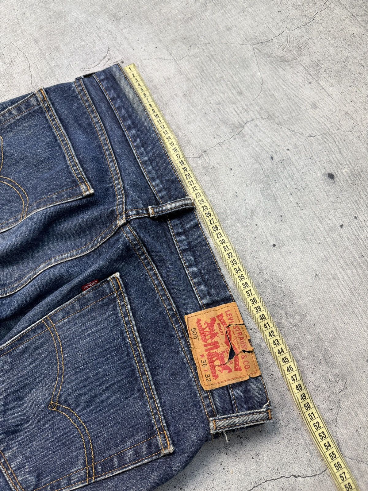 Levi's Vintage Levi's Jeans 505 Faded Blue Straight Leg Denim 36x32 Size US 36 / EU 52 - 10 Thumbnail