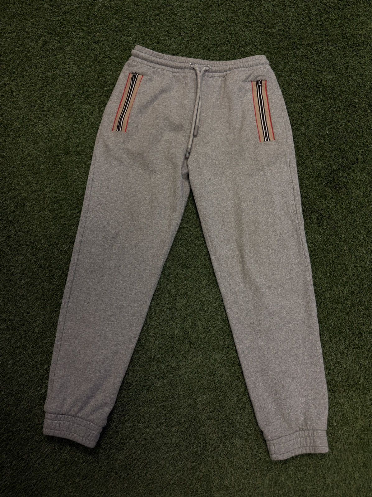 Burberry Burberry Sweatpants Size Medium Pre Owned 🧼 Size US 31 - 1 Thumbnail
