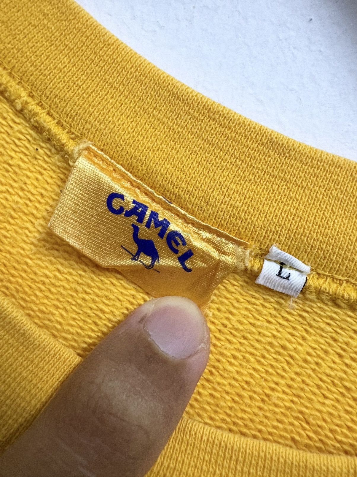 Vintage Vintage 80’s Camel F1 Racing Team Yellow Crewneck Size US L / EU 52-54 / 3 - 11 Thumbnail