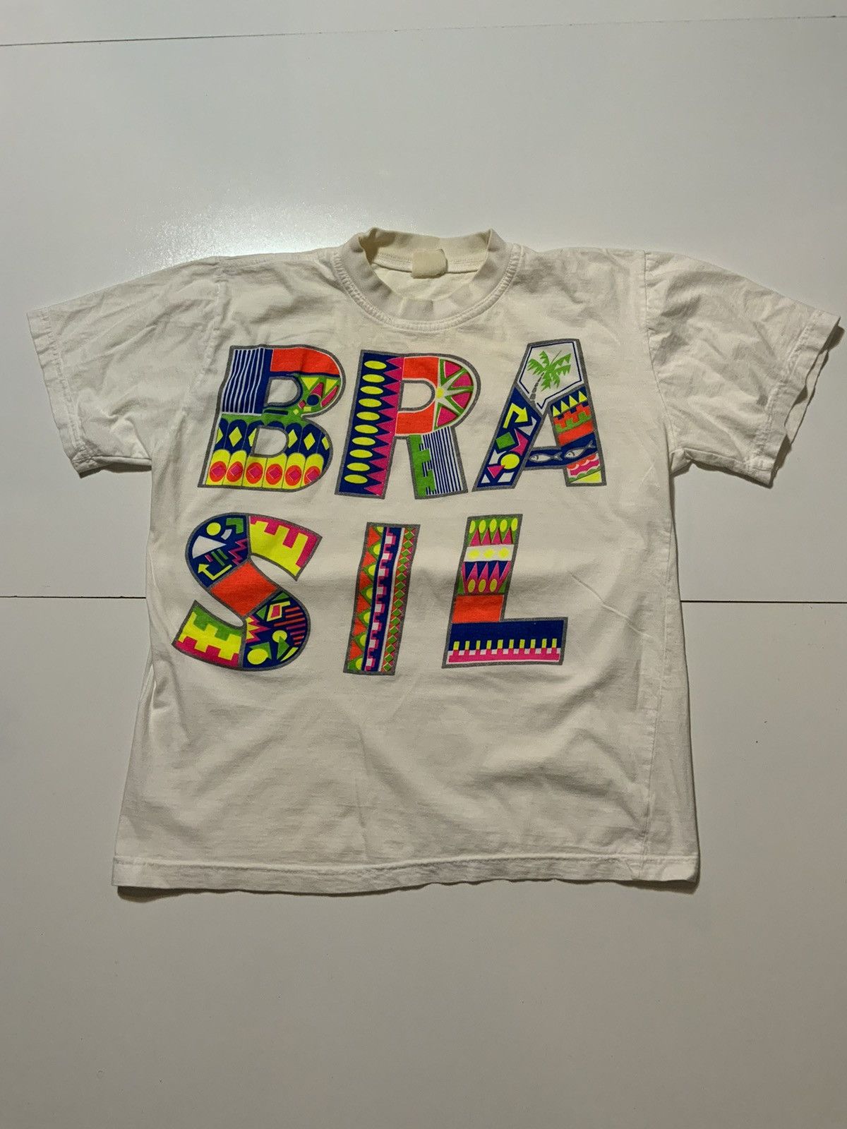 Vintage Vintage Brasil Brazil Souvenir Travel Tropical S/S T-Shirt Size US S / EU 44-46 / 1 - 1 Thumbnail