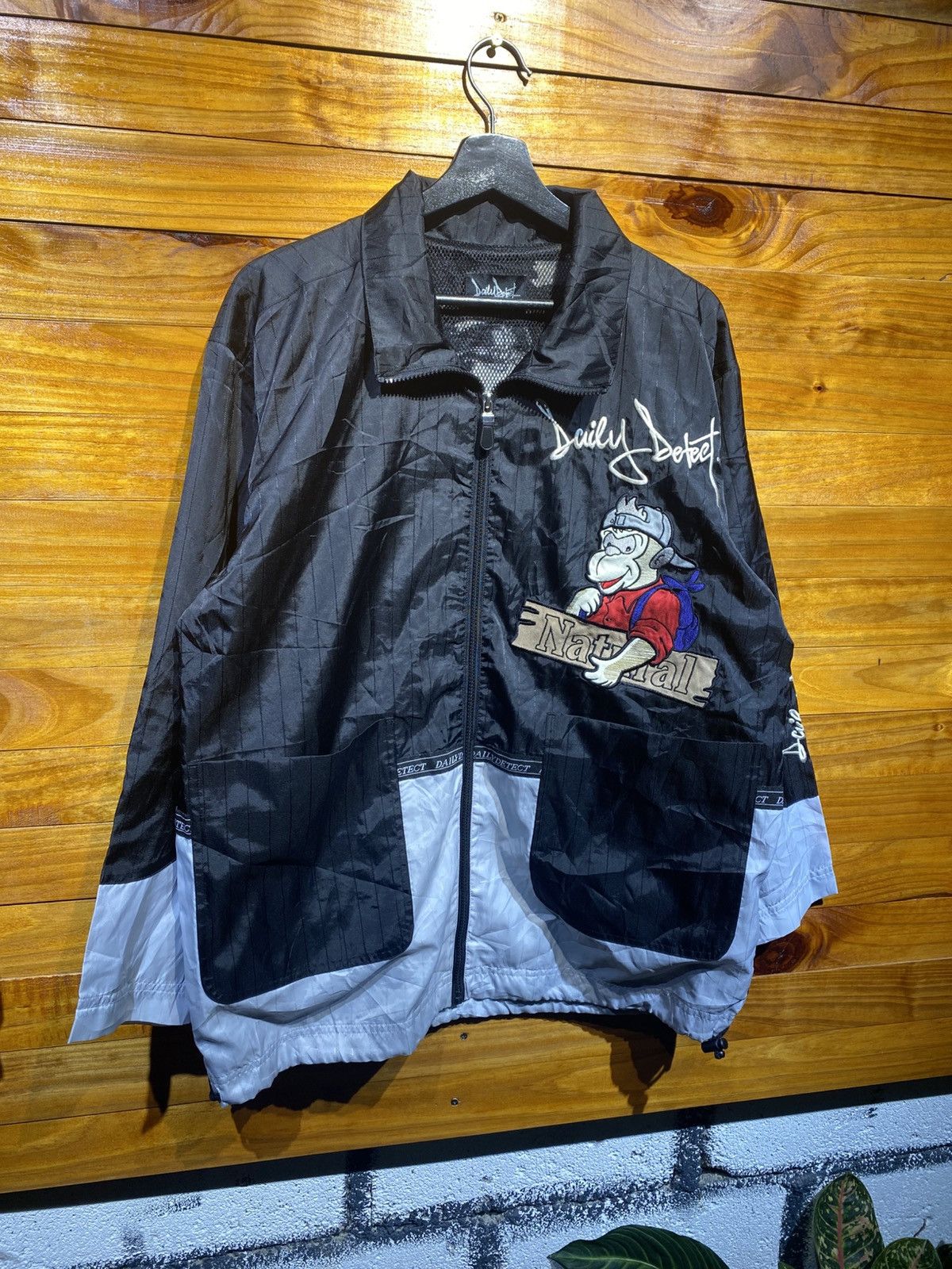 Vintage Vintage Daily Detect Cartoon Graphic Windbreaker Jacket Size US M / EU 48-50 / 2 - 9 Thumbnail