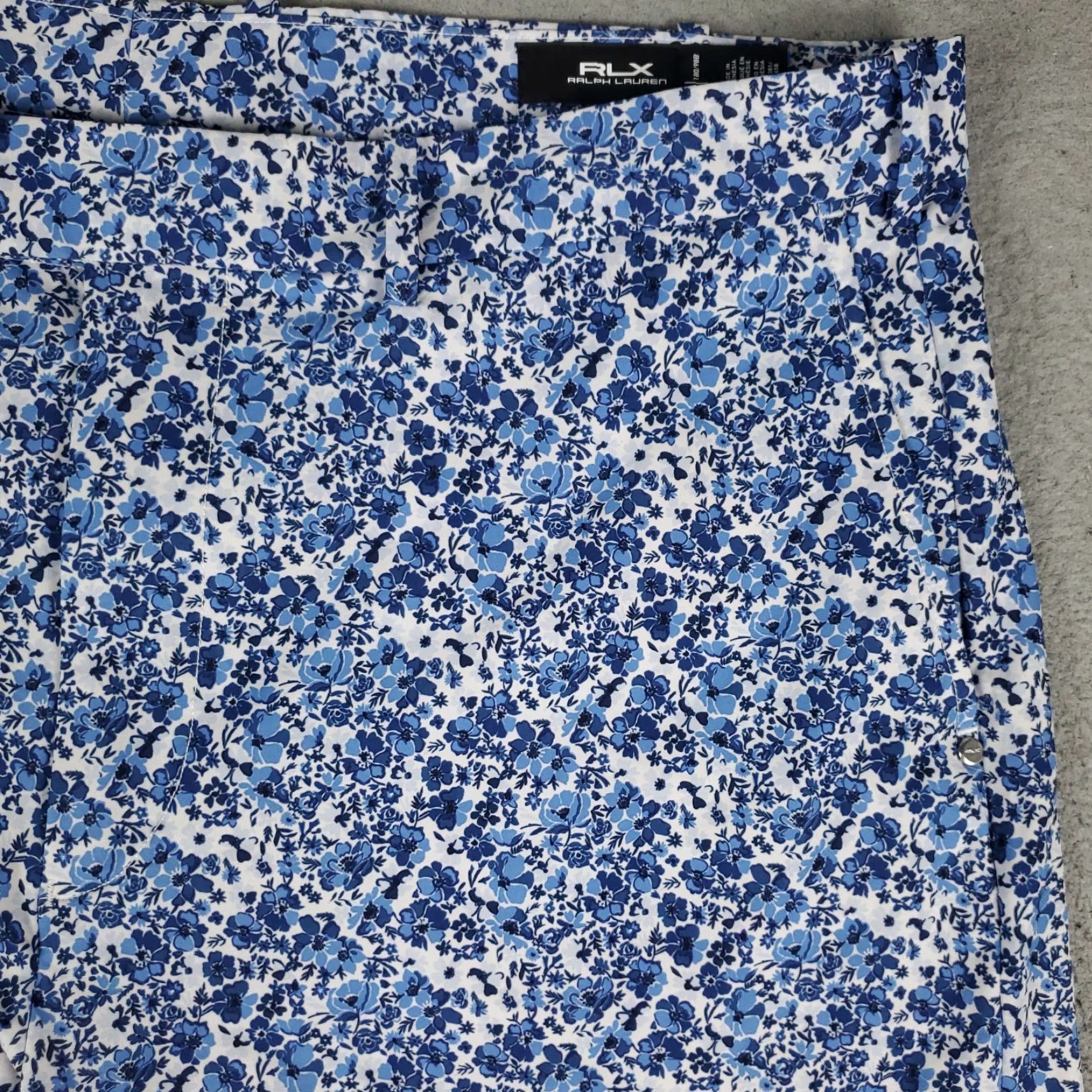 Ralph Lauren VINTAGERLX Ralph Lauren Shorts Mens Size 38 Blue Floral Golf Casual Flat Front Chino Size US 38 / EU 54 - 3 Thumbnail