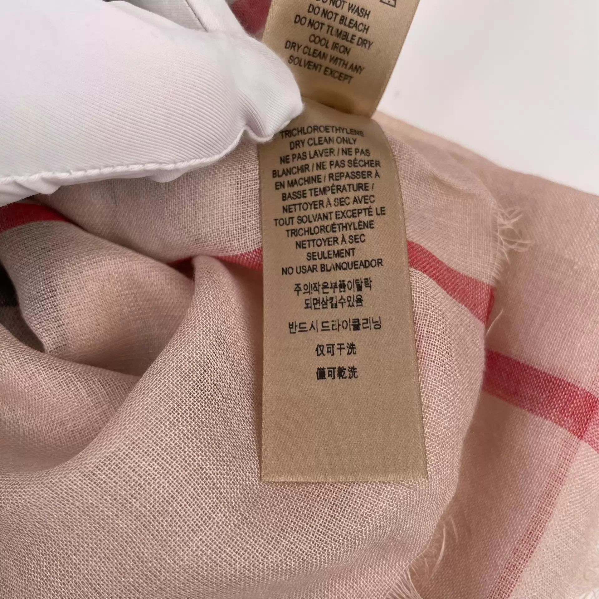 Burberry Burberry Scarf 220x70cm 260514LPZYB02 Size ONE SIZE - 5 Thumbnail