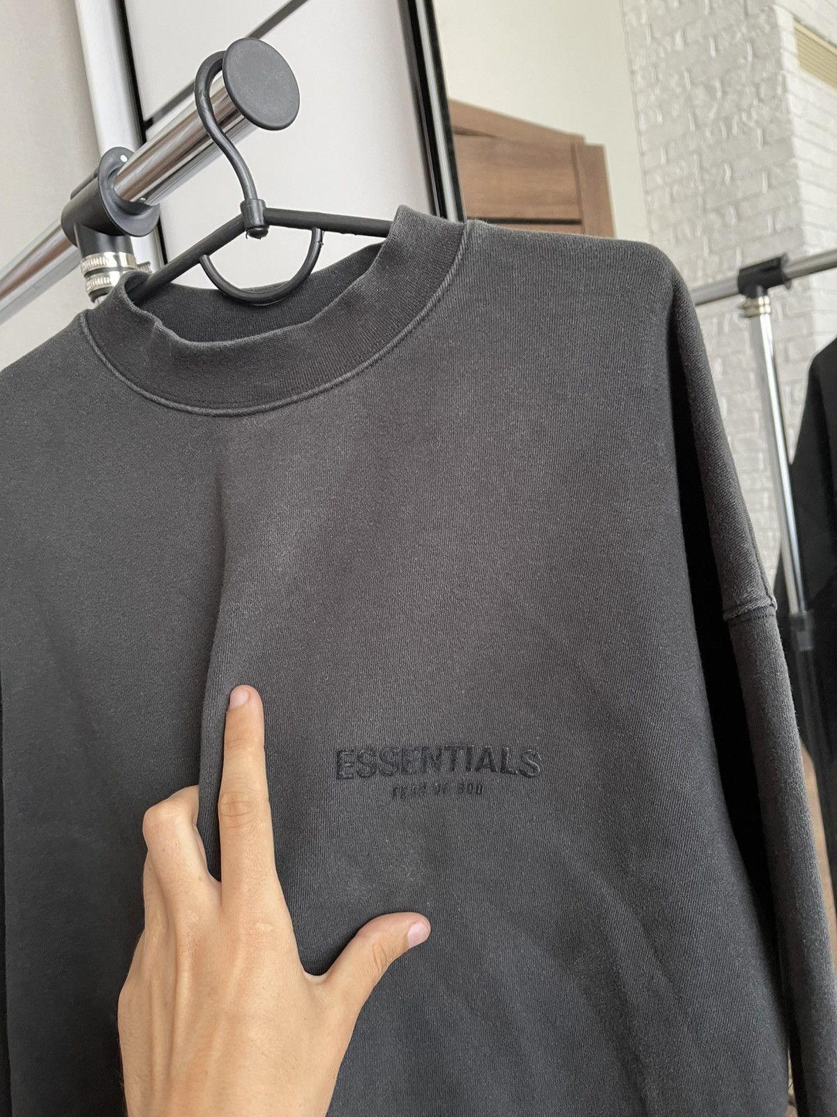 Fear of God Essentials Fear Of God Sweatshirt Crewneck Size US S / EU 44-46 / 1 - 9 Thumbnail