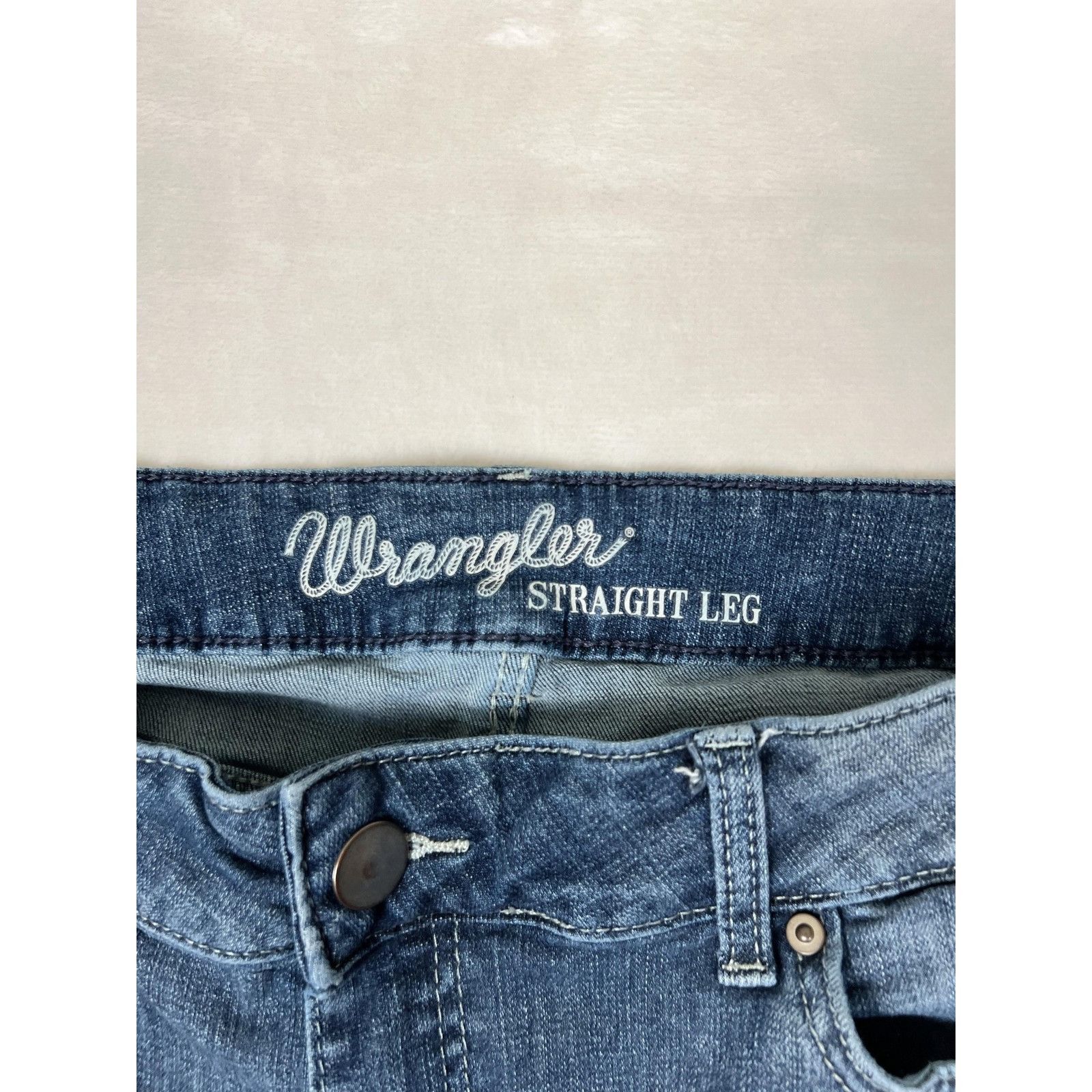 Wrangler Wrangler Straight Leg Jeans Women's 15 Blue Medium Wash Regu Size 34" / US 12 / IT 48 - 3 Thumbnail
