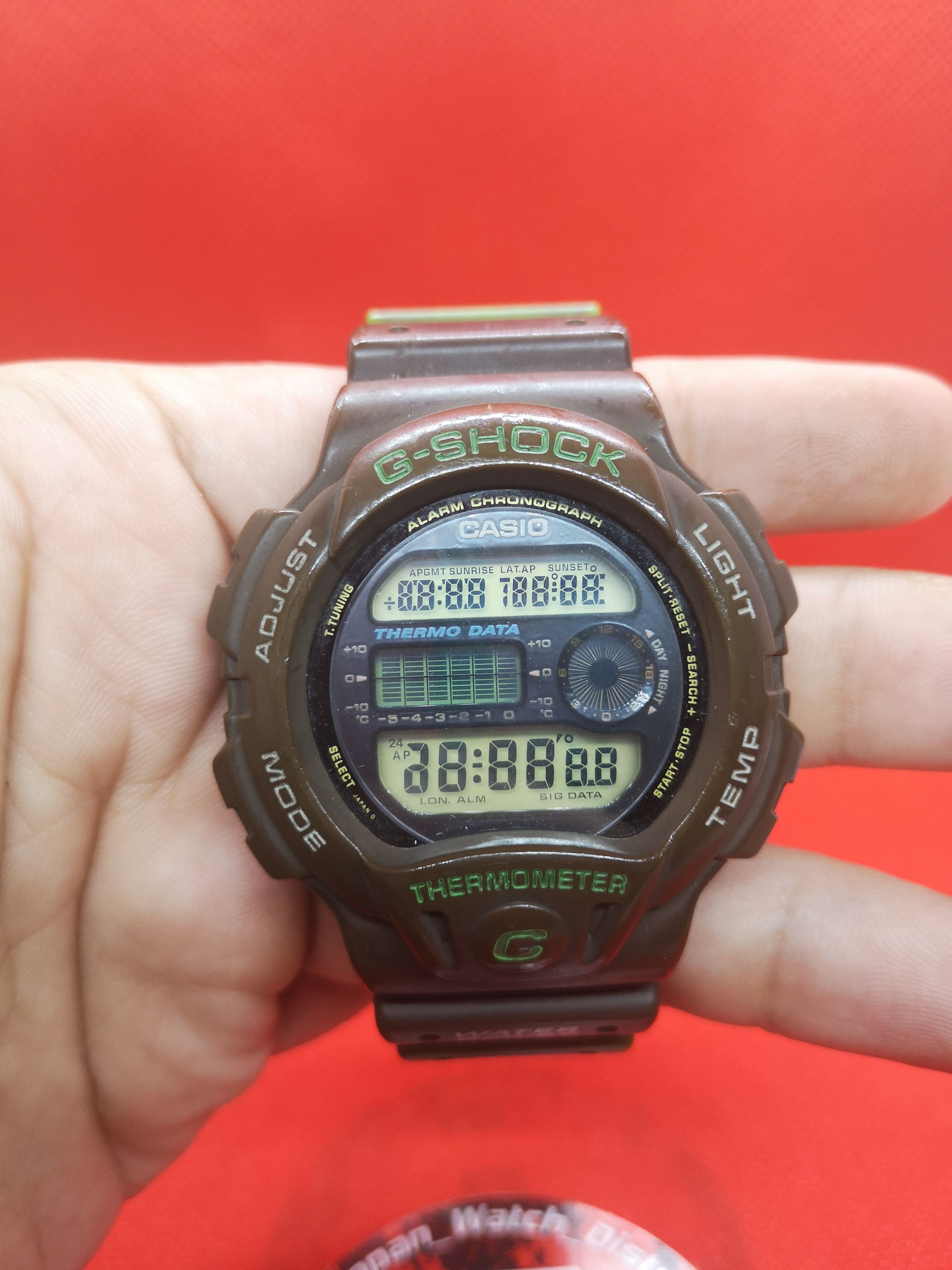 G Shock Vintage G-Shock DW-6100D-1 Size ONE SIZE - 3 Thumbnail