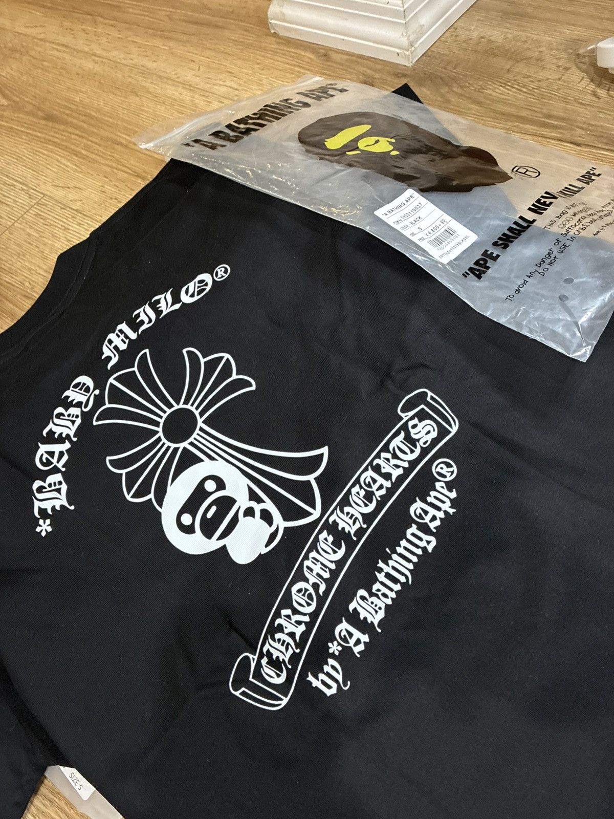 Other Black tshirt Size US S / EU 44-46 / 1 - 5 Thumbnail