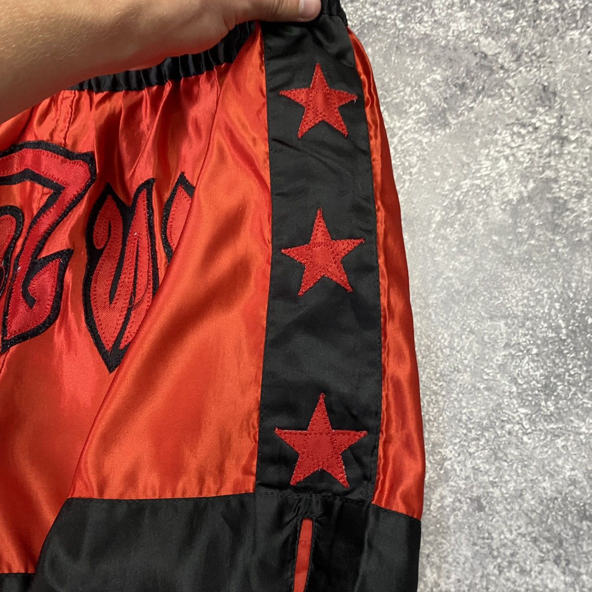 Japanese Brand Vintage Men’s Muay Thai Bulls Sportswear shorts Size US 34 / EU 50 - 5 Thumbnail