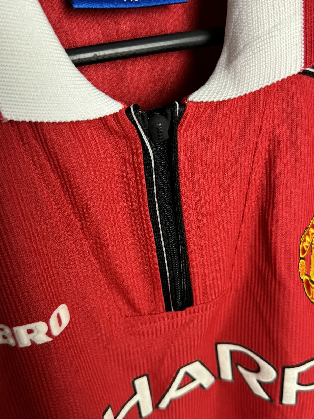 Umbro KIDS Manchester United 98/00 Home Giggs Football Jersey Size US XS / EU 42 / 0 - 6 Thumbnail