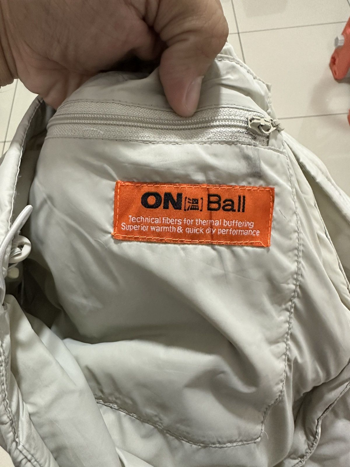The North Face Vintage The North Face Puffer Jacket Embroidery Logo Design Size US M / EU 48-50 / 2 - 9 Thumbnail