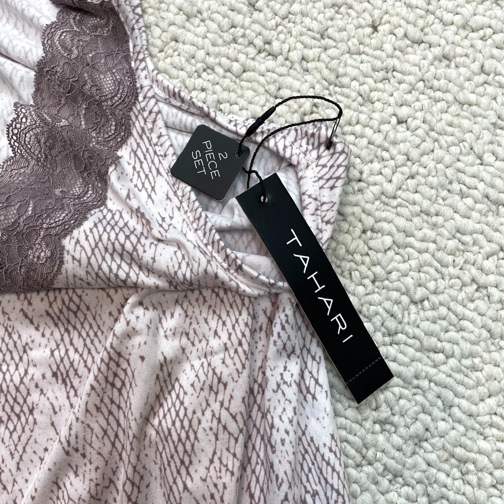 Vintage Tahari Tank Top Womens XL Pink Quartz Lace Lined VNeck Sleeveless New NWT Size XL / US 12-14 / IT 48-50 - 7 Thumbnail