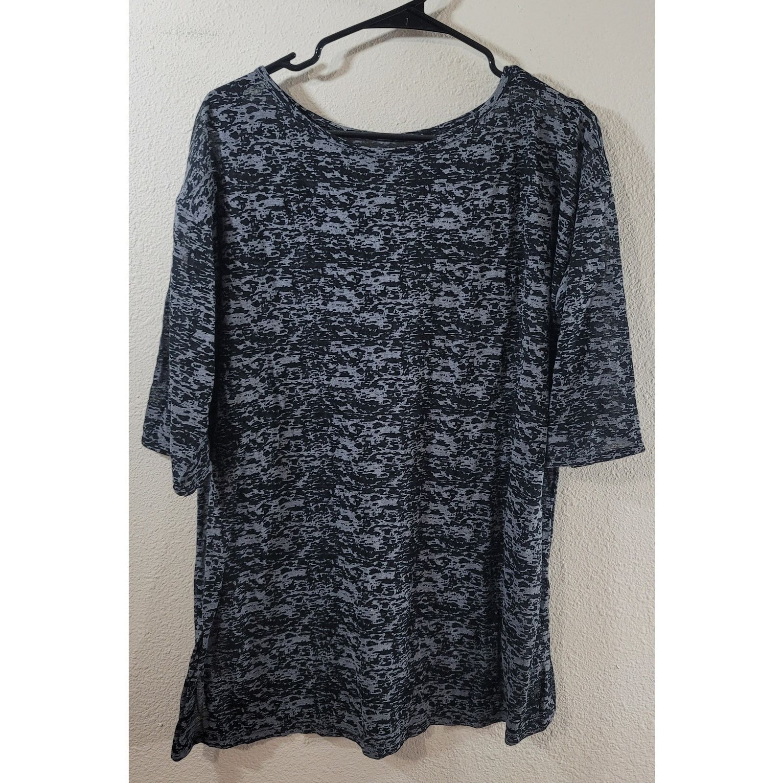 Other FullBeauty Black Burnout Round Neck Top 14 16 Lightweight Size XL / US 12-14 / IT 48-50 - 8 Thumbnail