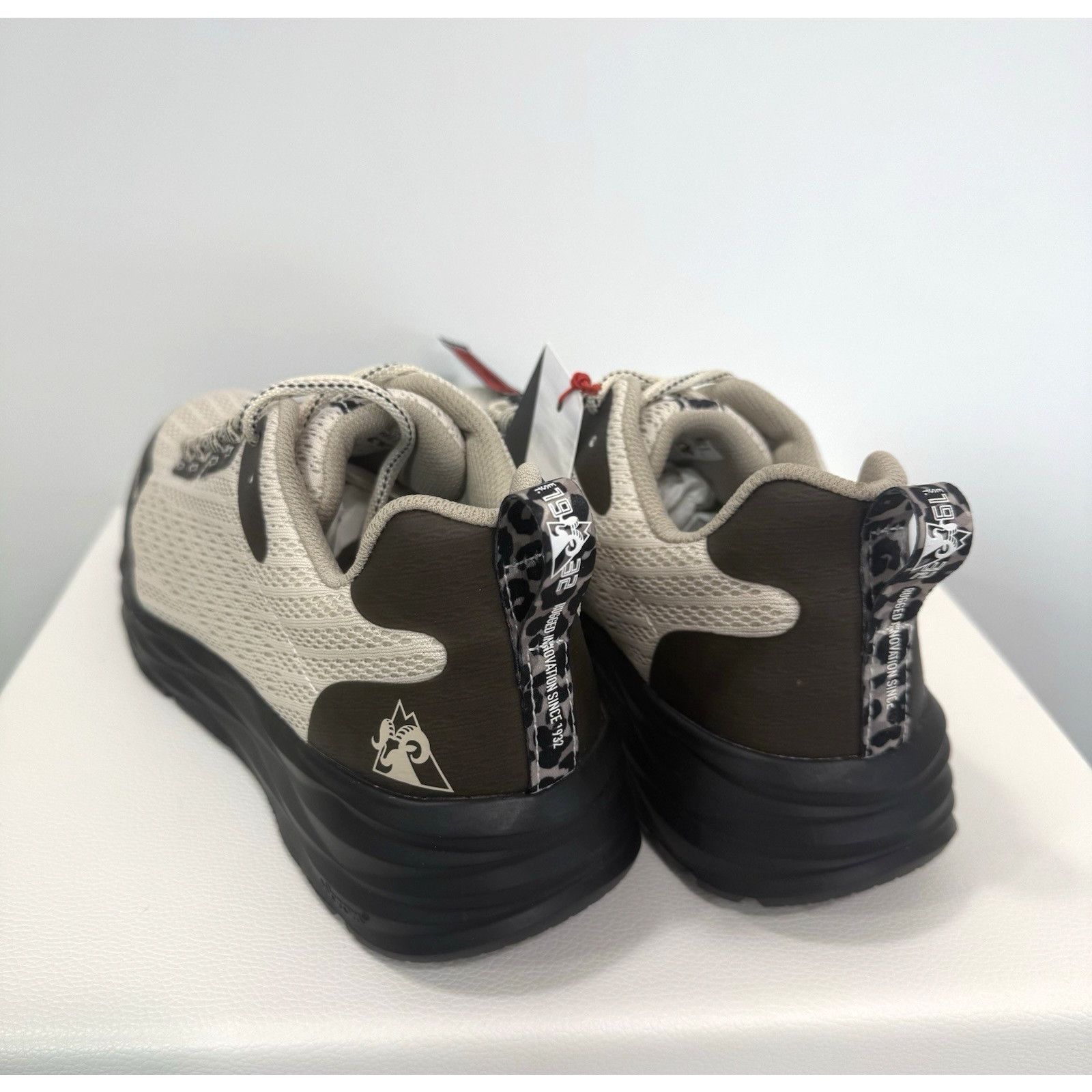 Rocky Rocky V-Lite Women's Composite Work Shoe Size 9M Light Brown Size US 4.5 / IT 34.5 - 7 Thumbnail