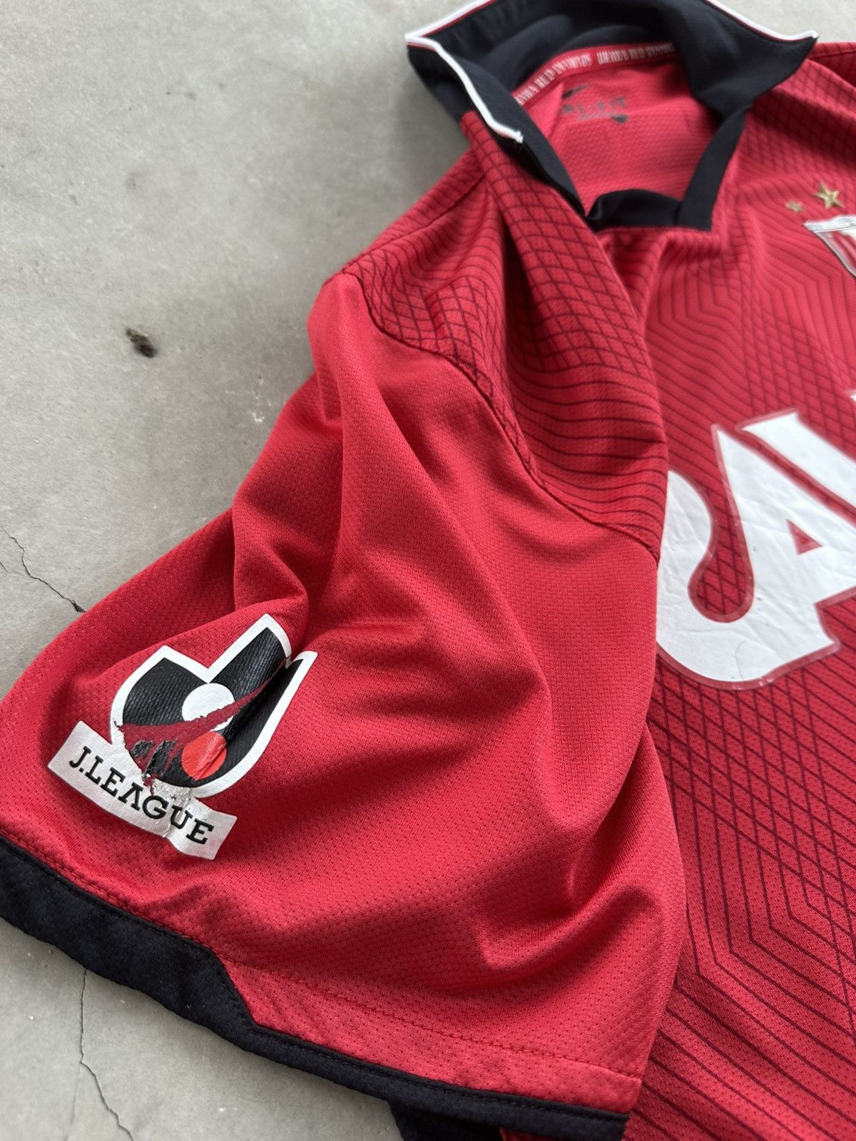 Nike × Vintage VINTAGE 2011 J.LEAGUE URAWA RED DIAMONDS HOME JERSEY Size US XL / EU 56 / 4 - 6 Thumbnail