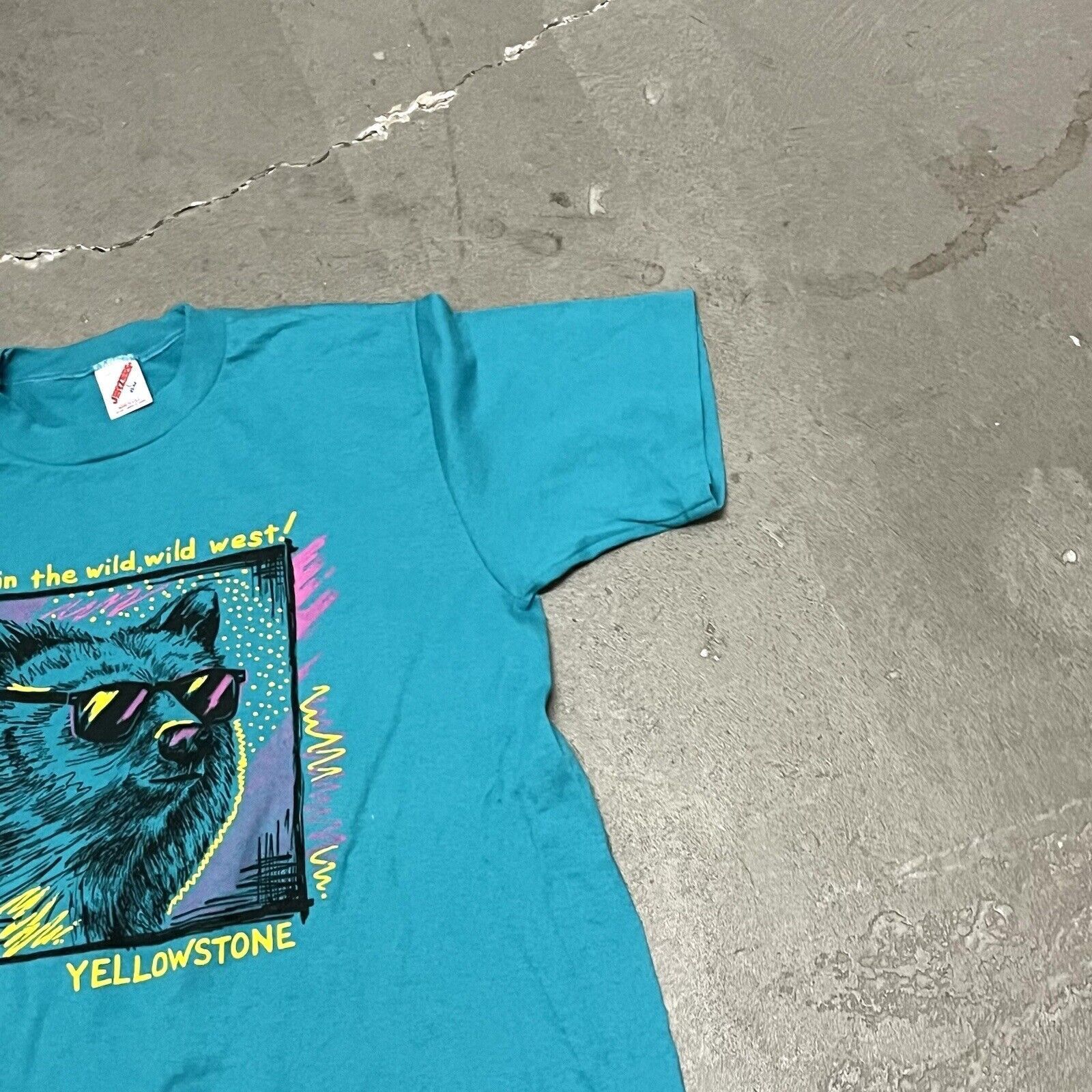 Jerzees Vintage 1990’s Jerzees Yellowstone Graphic T-shirt M/L Size US M / EU 48-50 / 2 - 7 Thumbnail