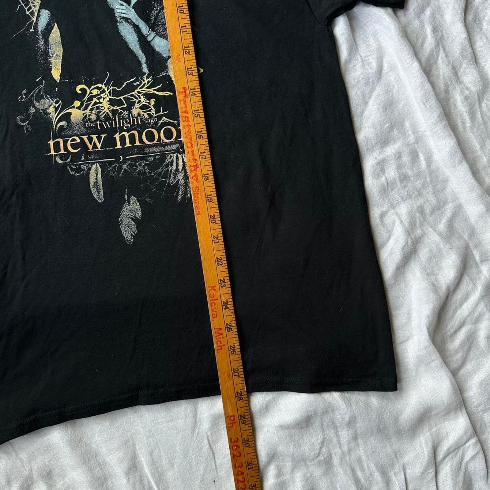Vintage Vintage Twilight New Moon Bella Jacob Movie Promo Shirt Size US L / EU 52-54 / 3 - 5 Thumbnail