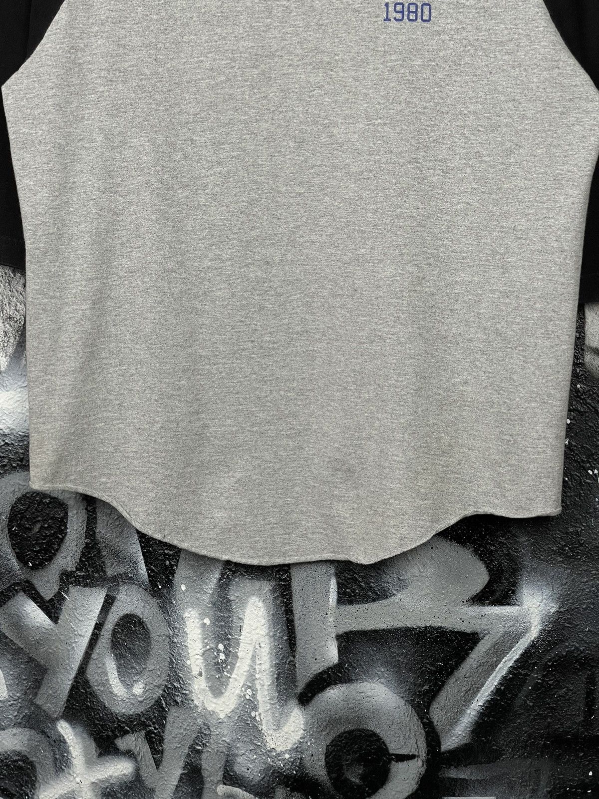 The Hundreds × Vintage Y2K The Hundreds T-Shirt Size M Size US M / EU 48-50 / 2 - 5 Thumbnail