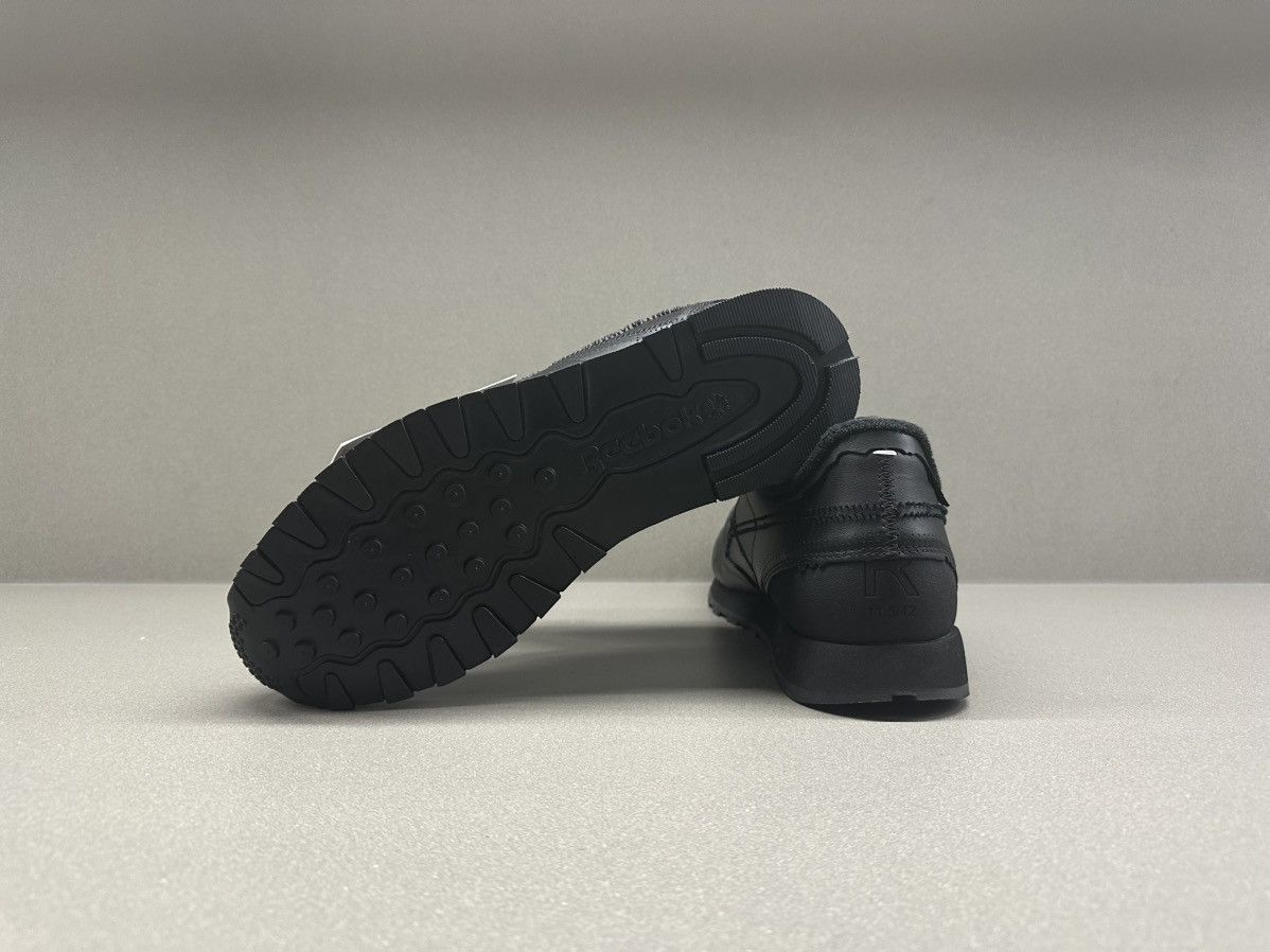 Maison Margiela × Reebok Reebok Classic Leather Maison Margiela Memory Of Black Size US 10.5 / EU 43-44 - 8 Thumbnail