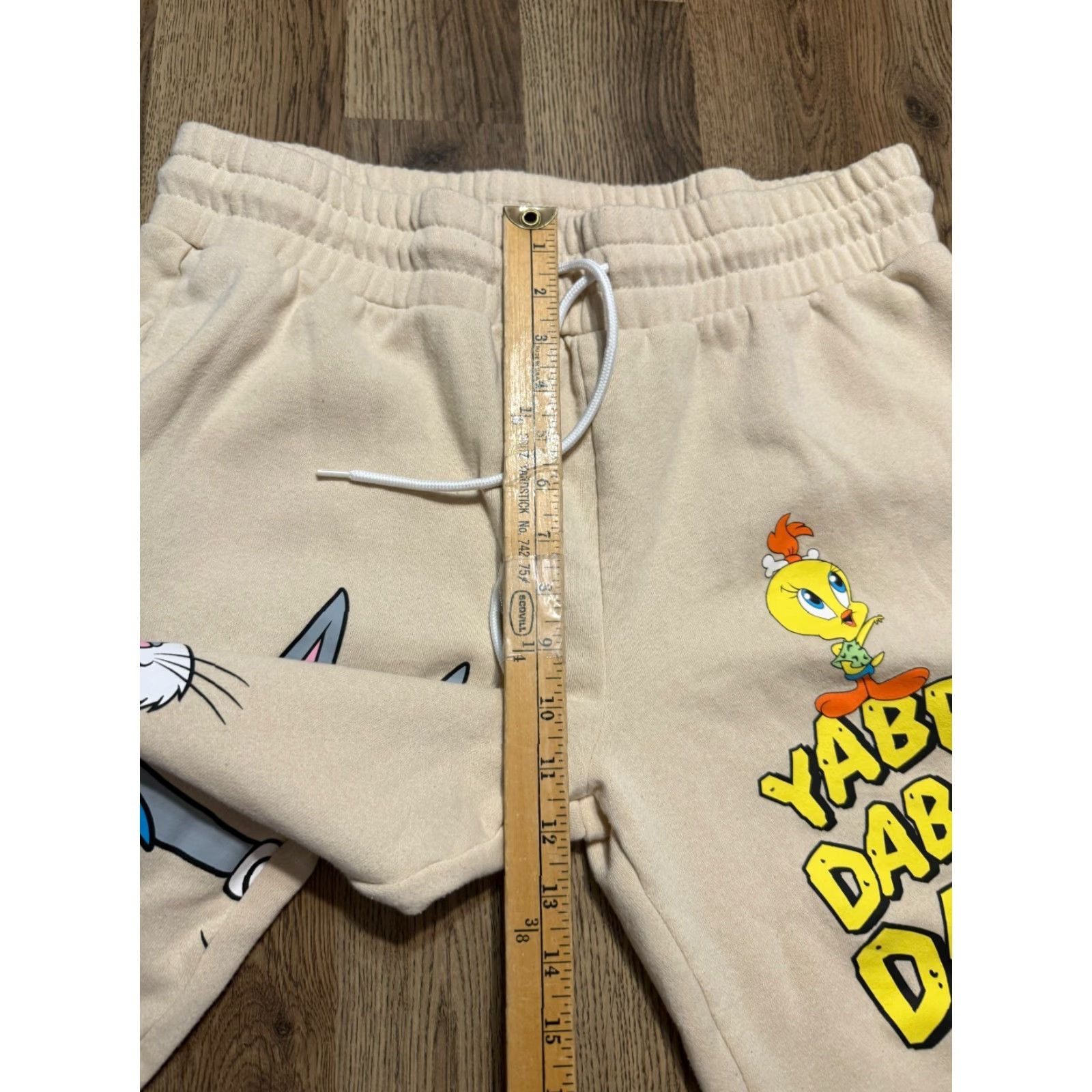 Vintage VINTAGE WB Pants Womens XL Cream Sweatpants Looney Tunes 100 Celebrate Every Story Size 40" / US 18 - 7 Thumbnail