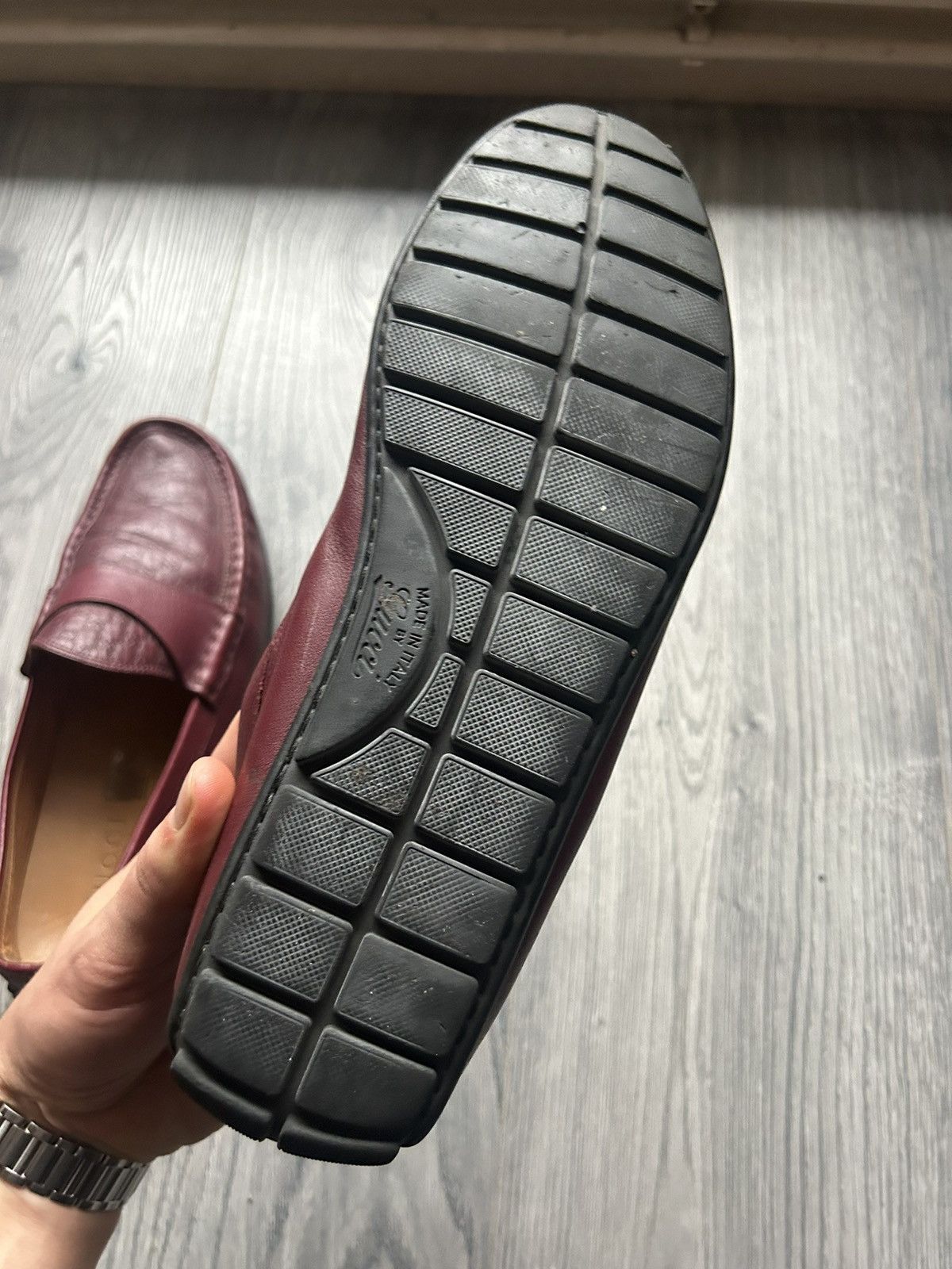Gucci Gucci Burgundy Leather Loafers with Embossed GG Monogram Size US 7 / EU 40 - 16 Thumbnail